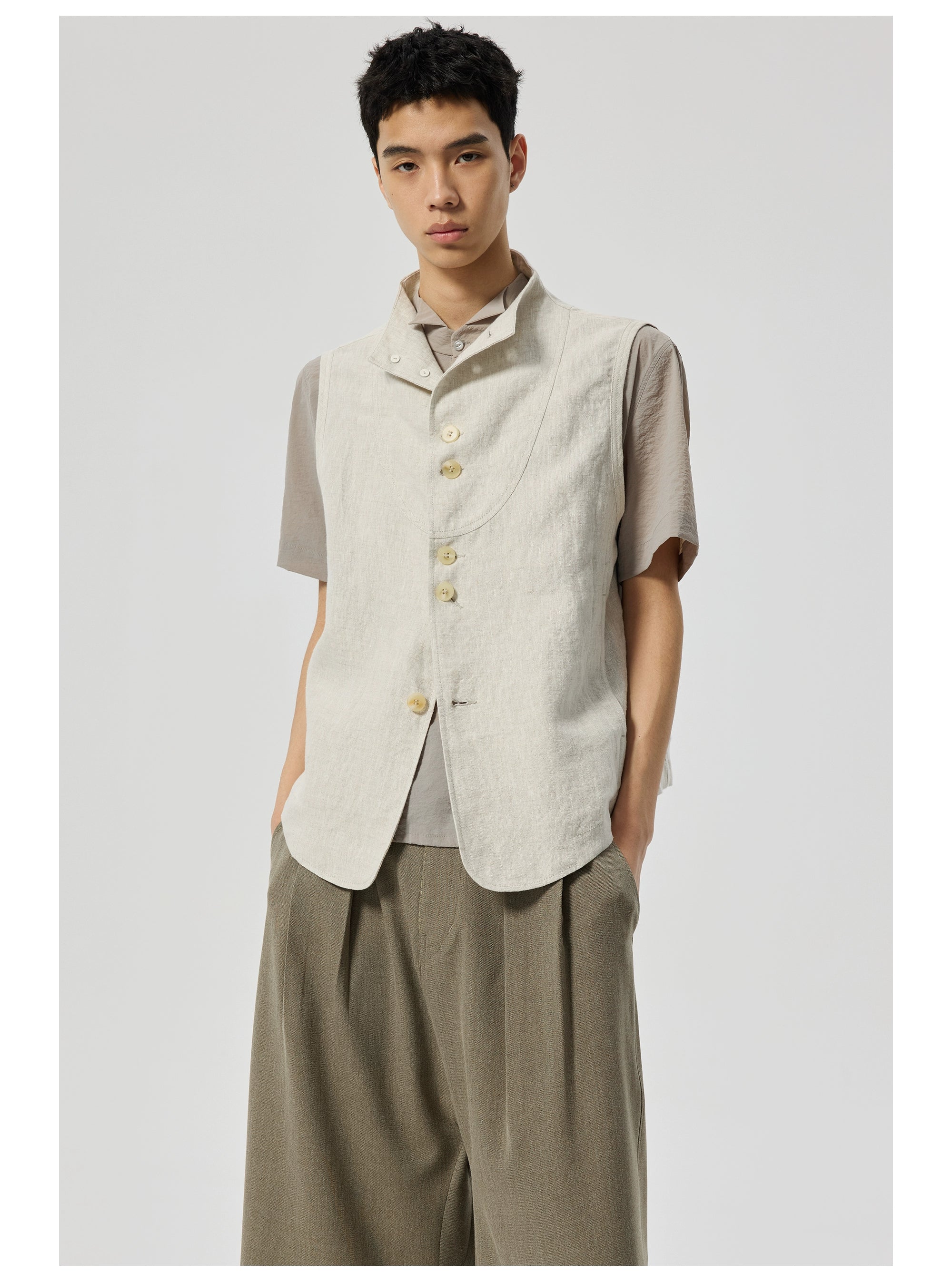 Sleeveless Button-Up Vest