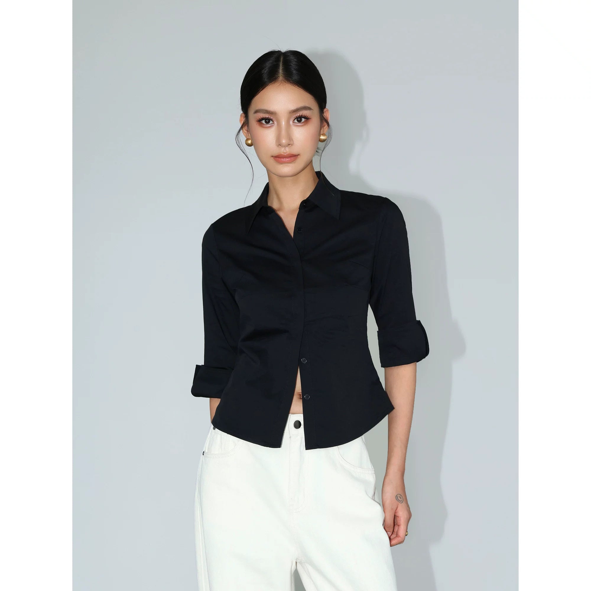 Contour Curve Tailored Button-Up Shirts