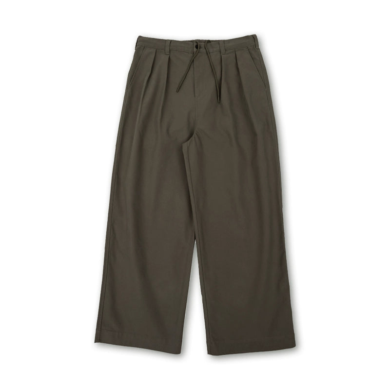 Pantalones de chino plisado con ajuste relajado