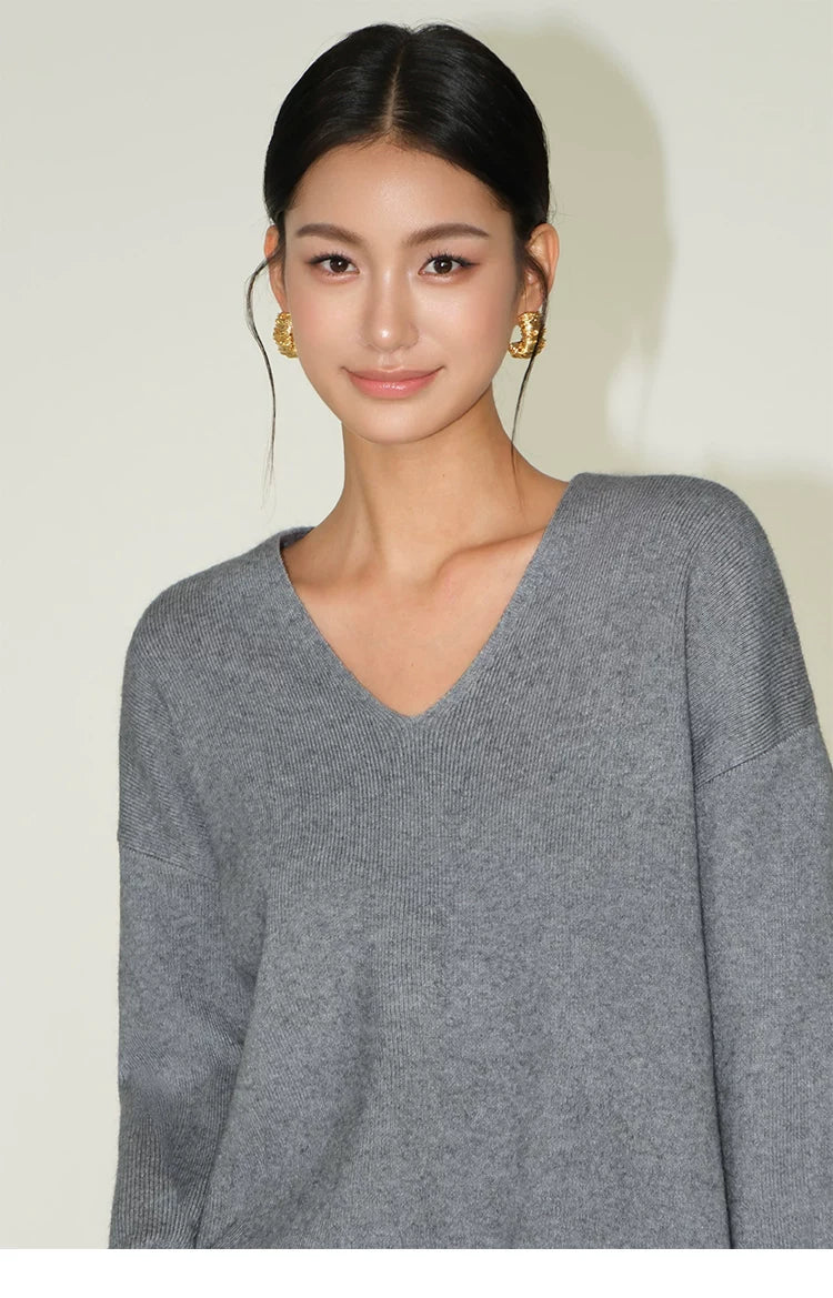 Cozy Line V‑Neck Relaxed Knit Sweater