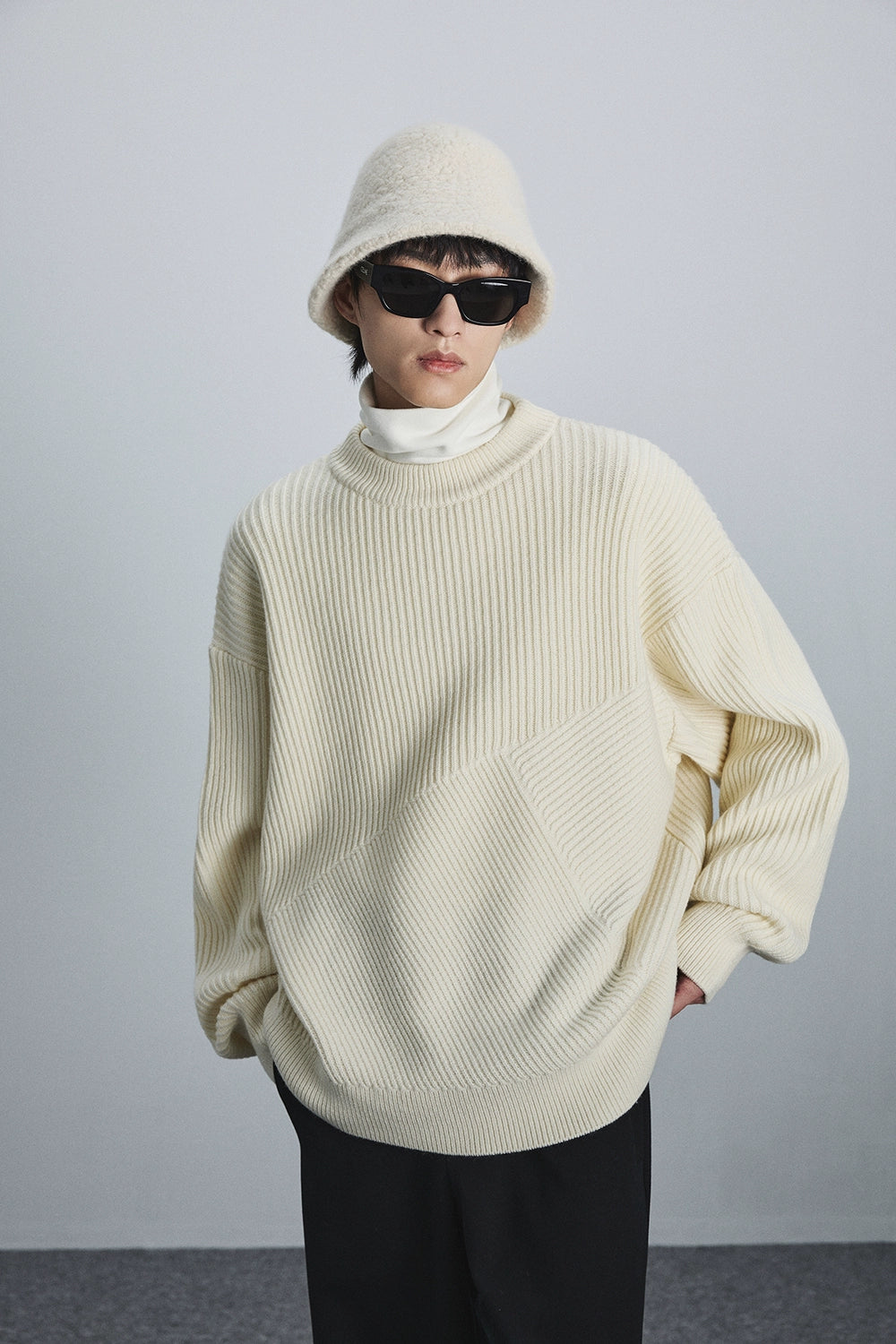 Triangle Panel Round Neck Wide Collar Sweater