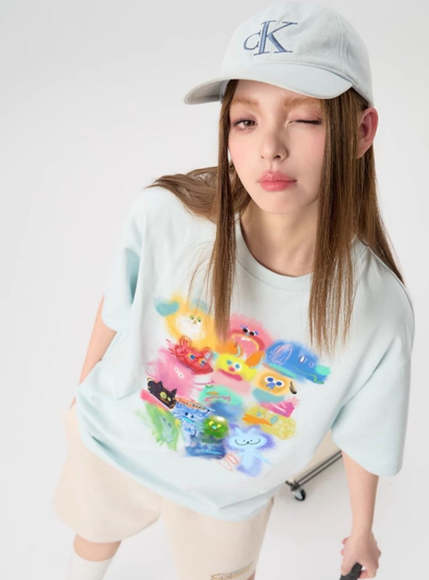 T-Shirt with Gradient Cartoon Print - chiclara