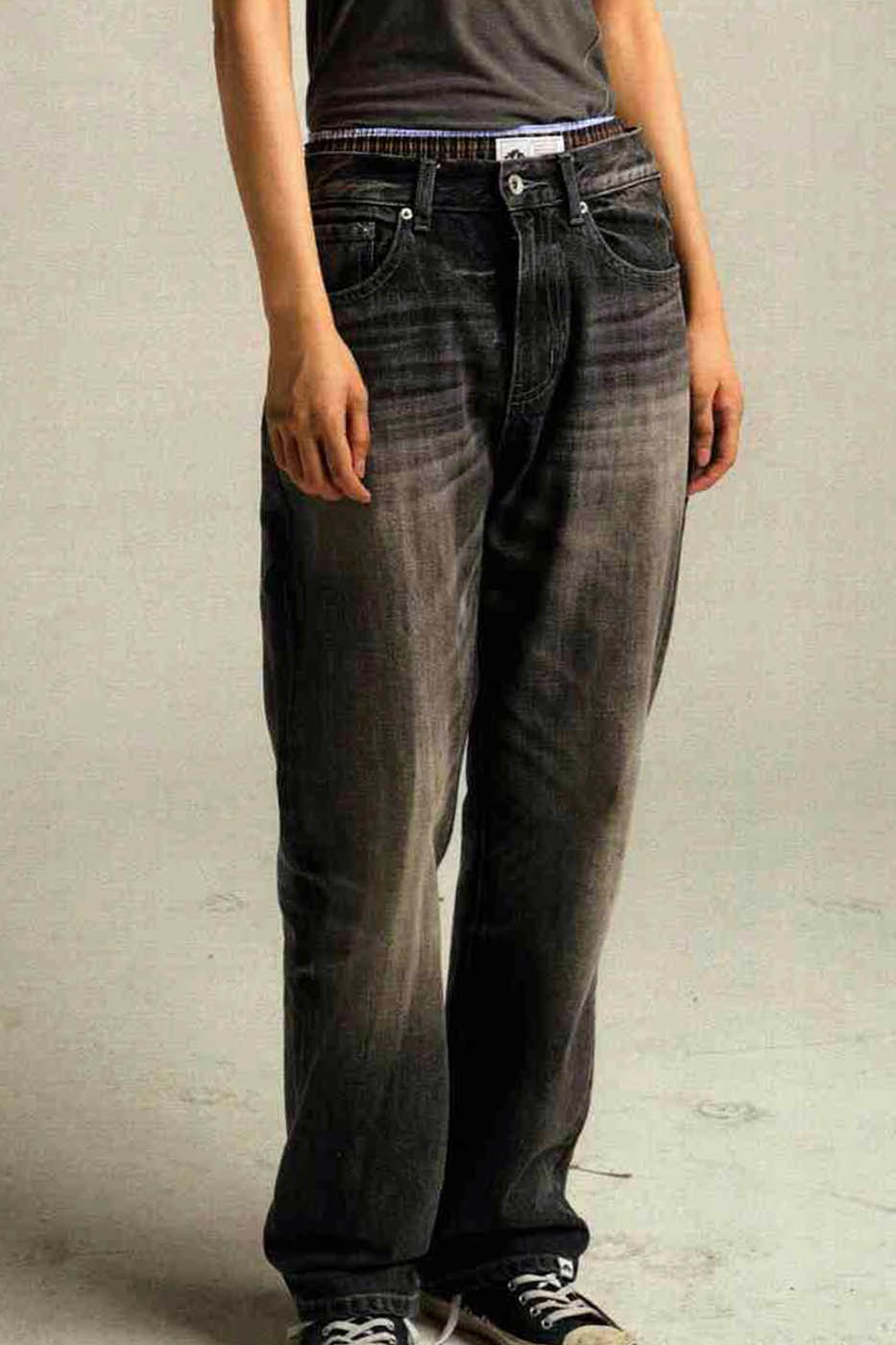 Vintage Wash Baggy Jeans