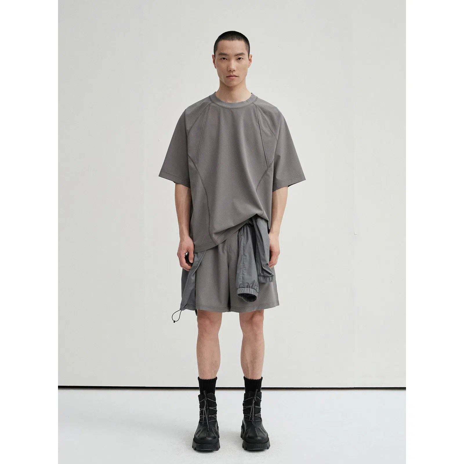 T-Shirt & Shorts Set with Neat Seams - chiclara