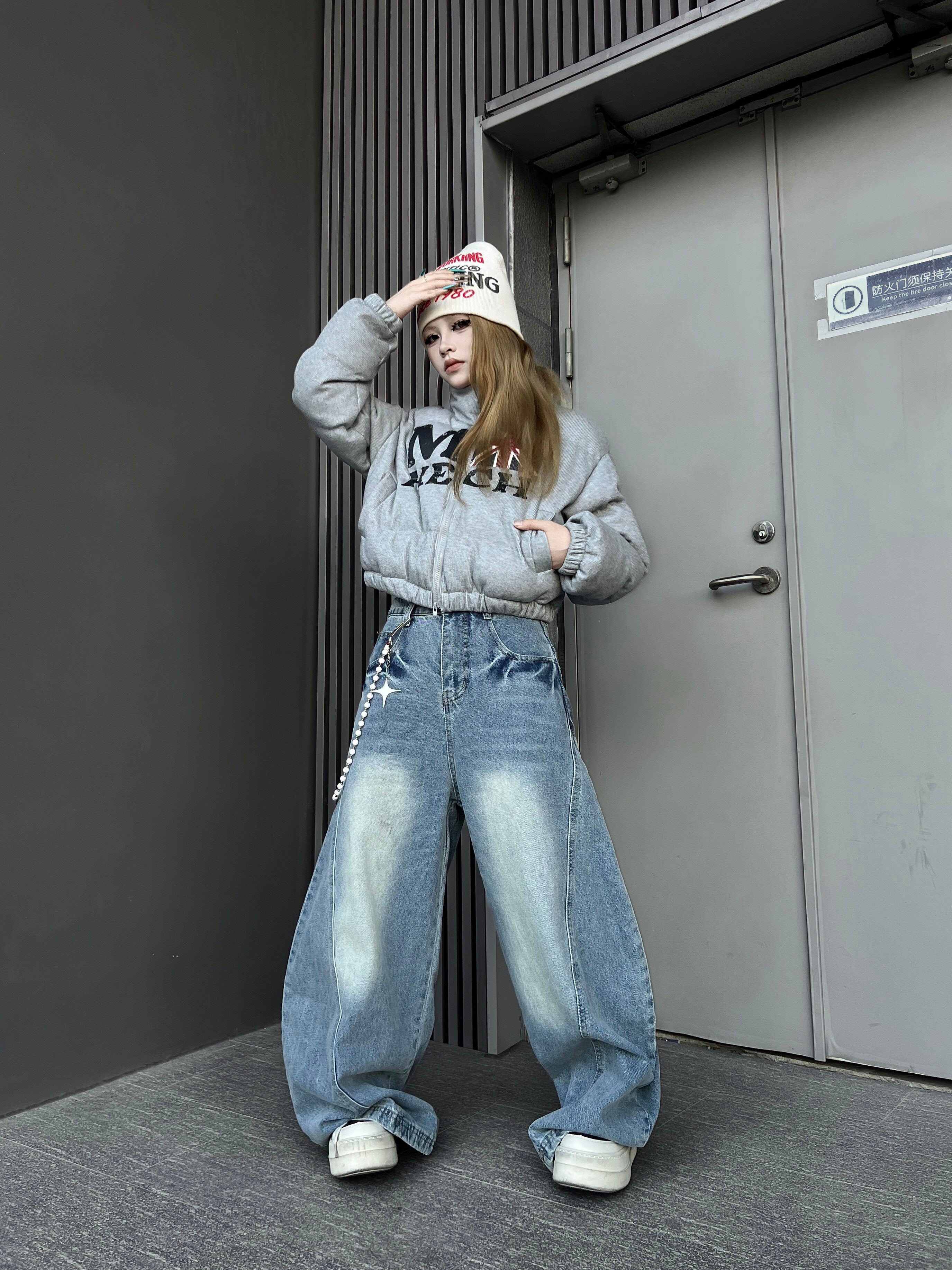 Men's Washed Wide-Leg Jeans