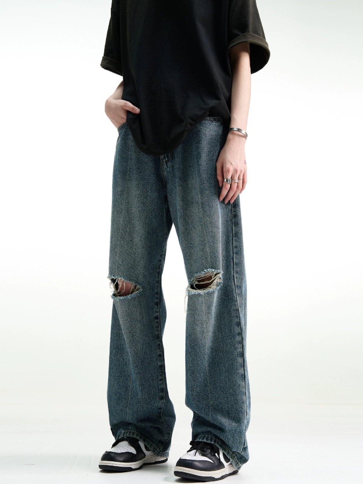 MADWITCH Vintage Vibe Distressed Straight-Leg Jeans