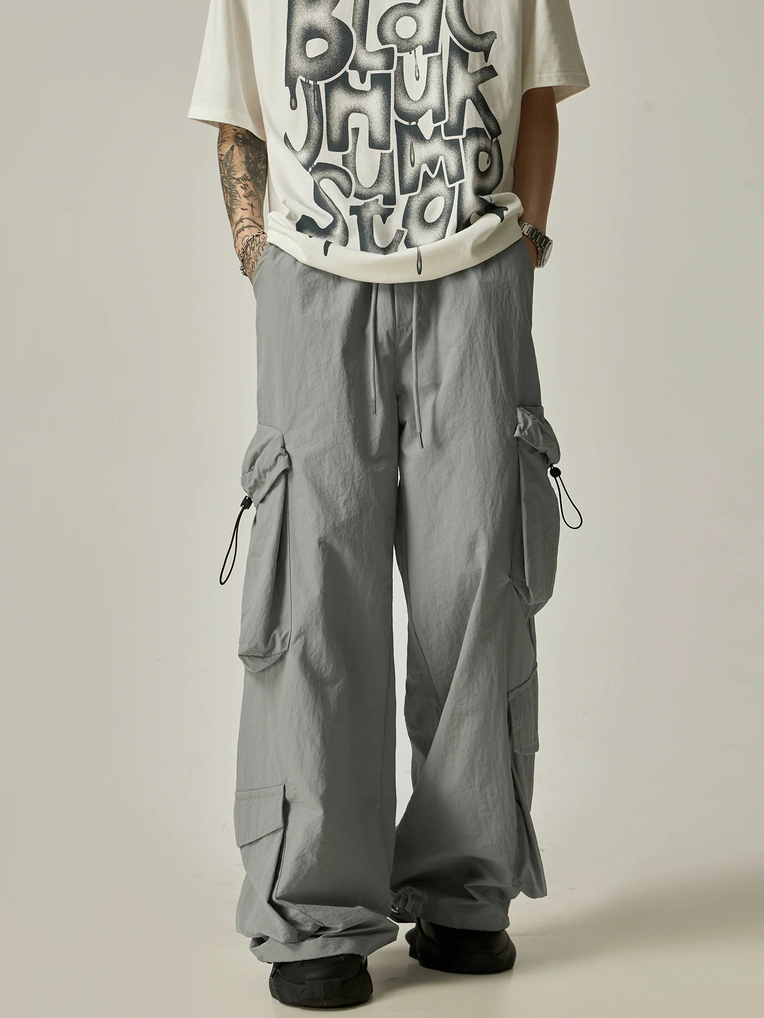 Wide-Leg Black Cargo Pants