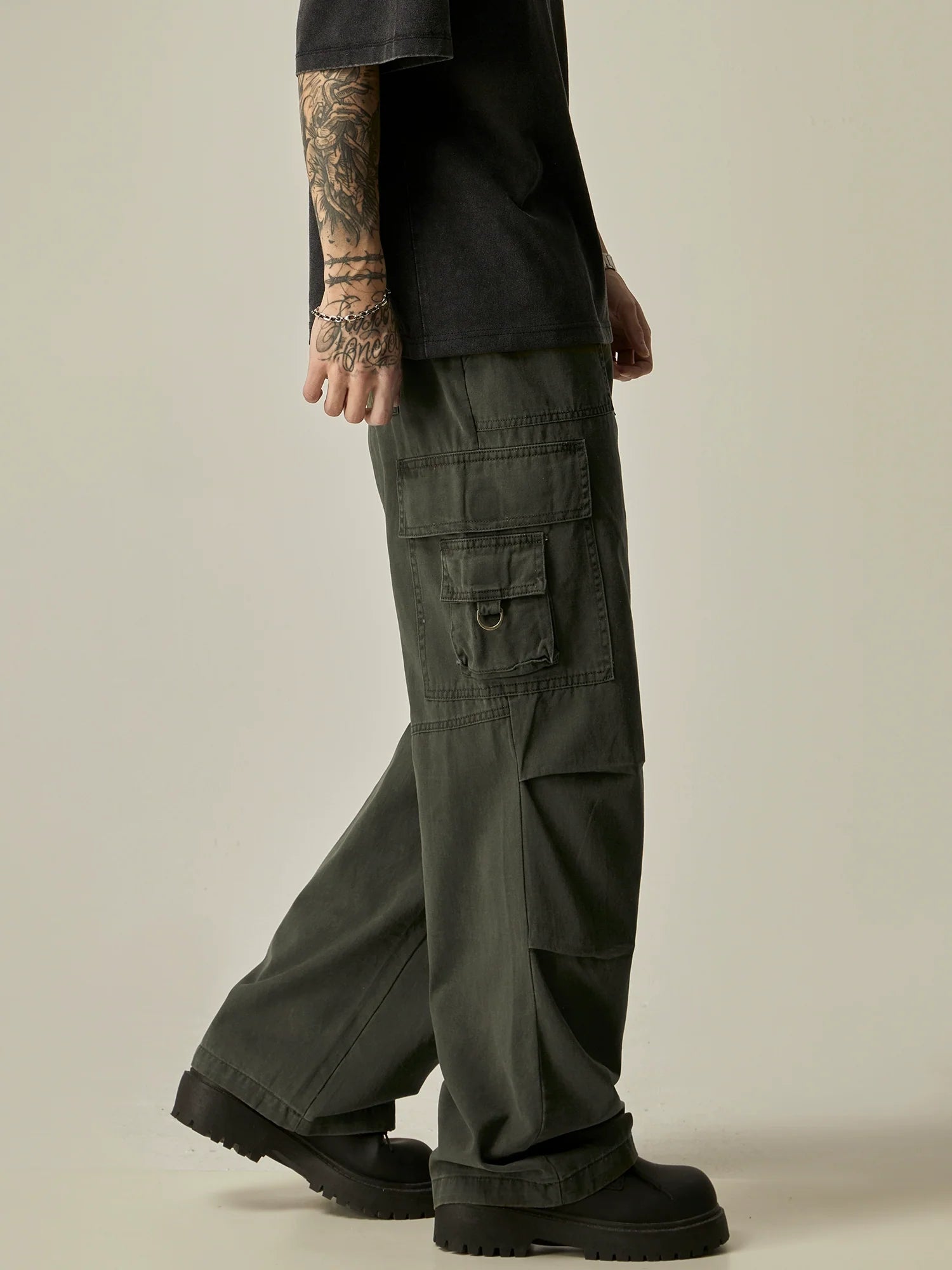 Wide-Leg Utility Cargo Pants