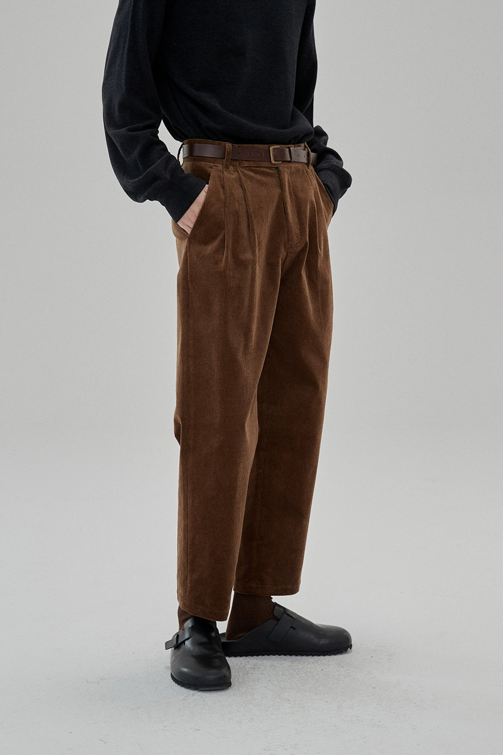 Wide Waist Tab Double-Pleated Relaxed Cropped Pants