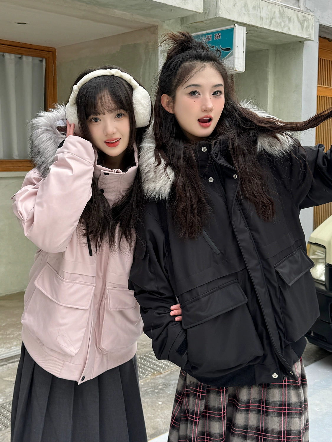 Detachable Faux Fur Hood Trimmed Puffer Jackets