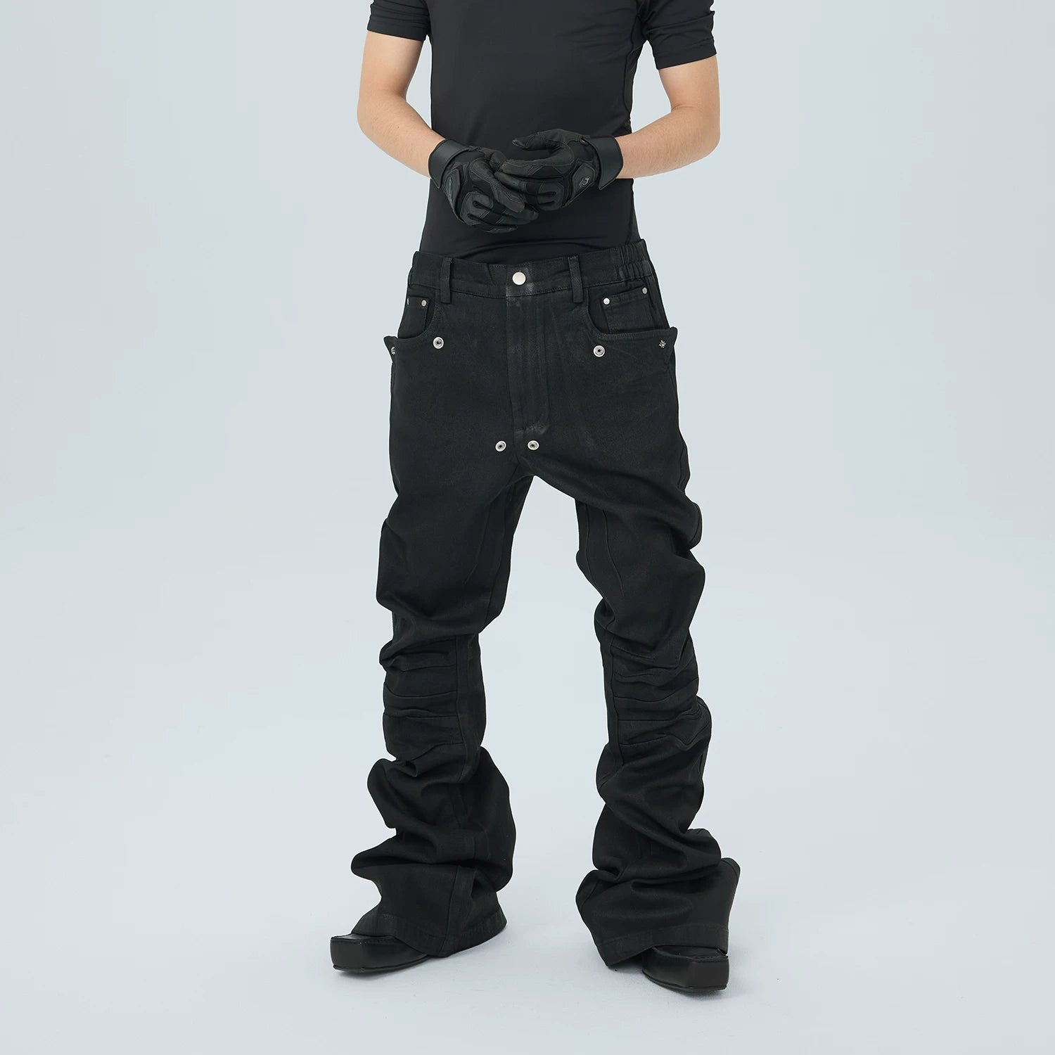 Onyx Relay Multi‑Snap Stacked Jeans