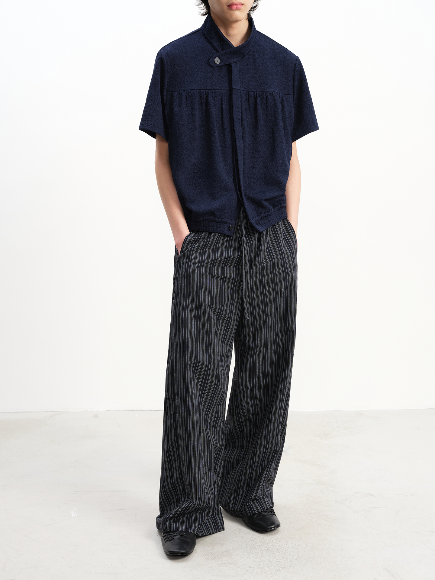 Textured Short-Sleeve Stand-Collar Shirt