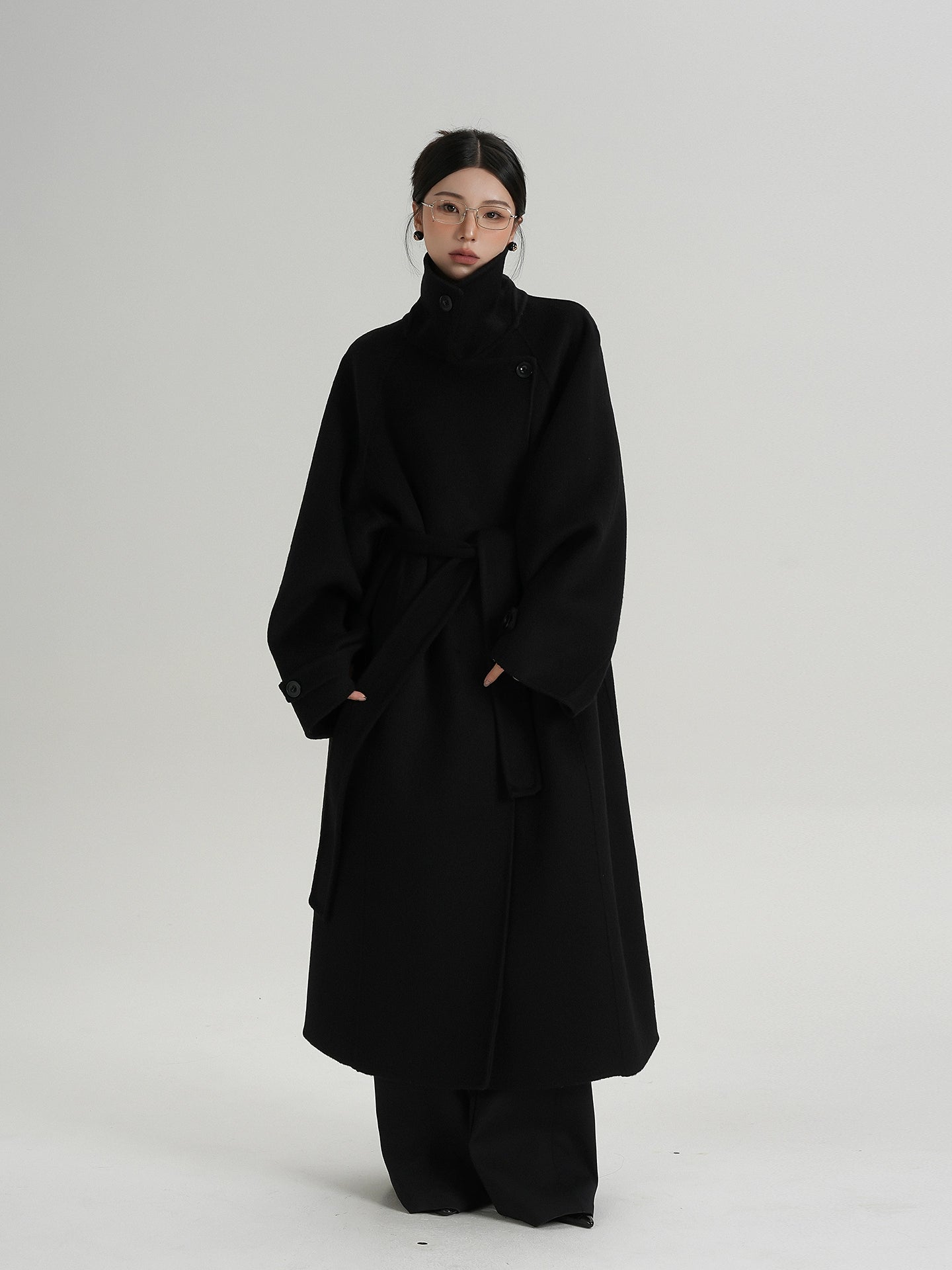 Frosted Column Funnel Wool Coat