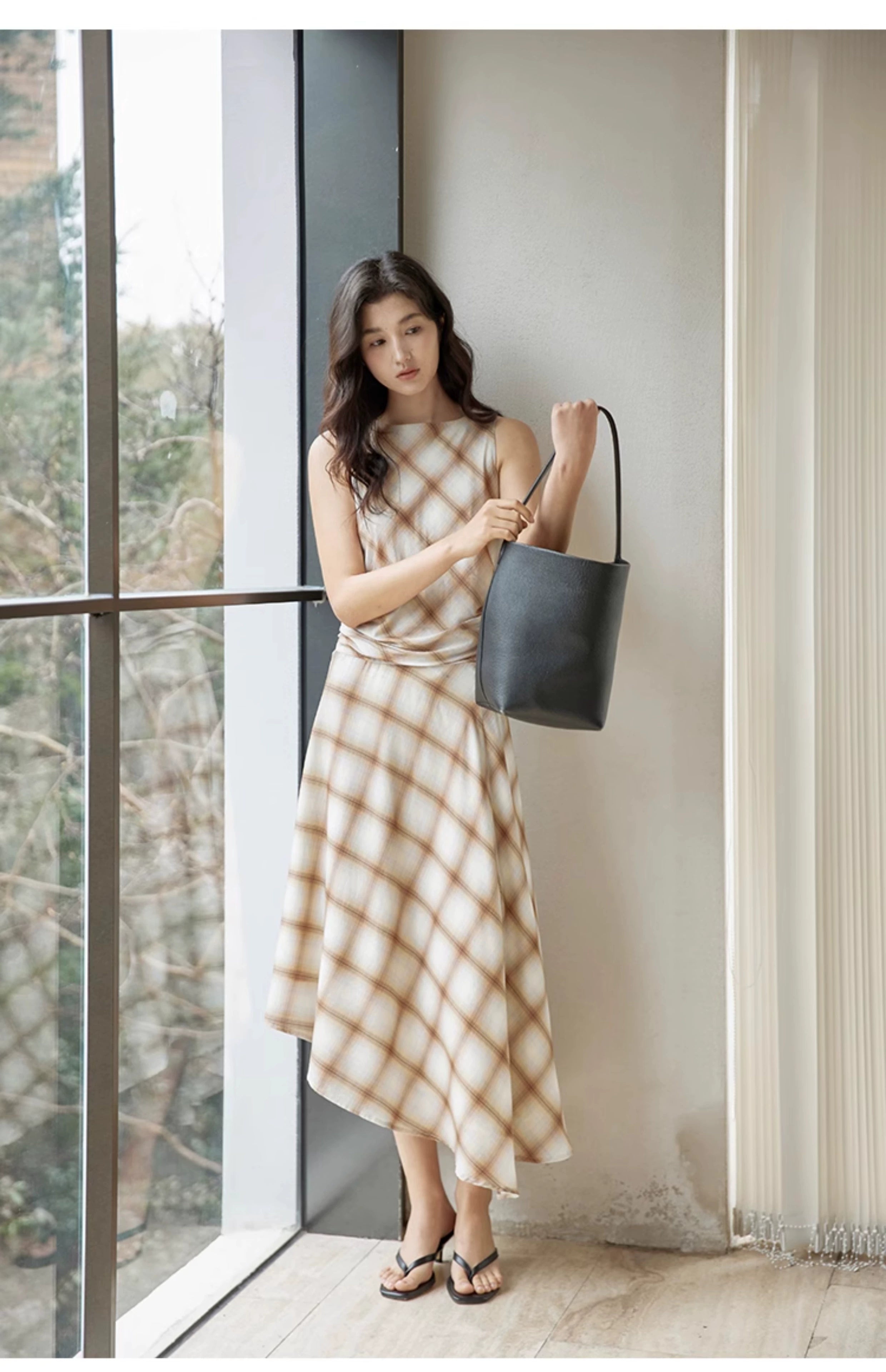 Sleeveless Beige Plaid Dress