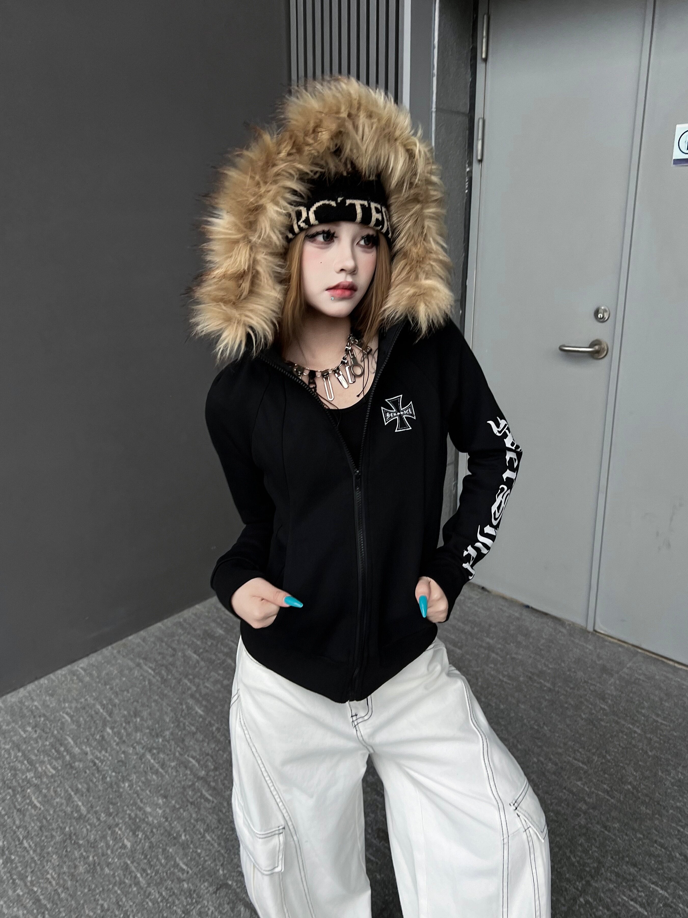 Men's Faux-Fur Collar Cross-Print Hoodie