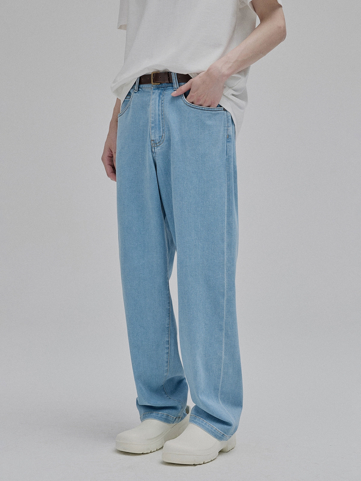 Basic Tapered Straight-Leg Denim Jeans