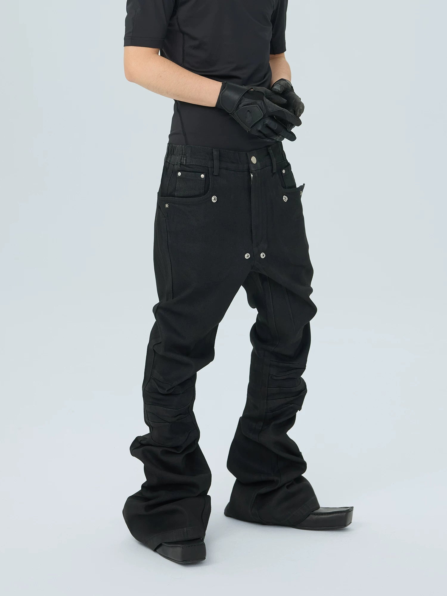 Onyx Relay Multi‑Snap Stacked Jeans