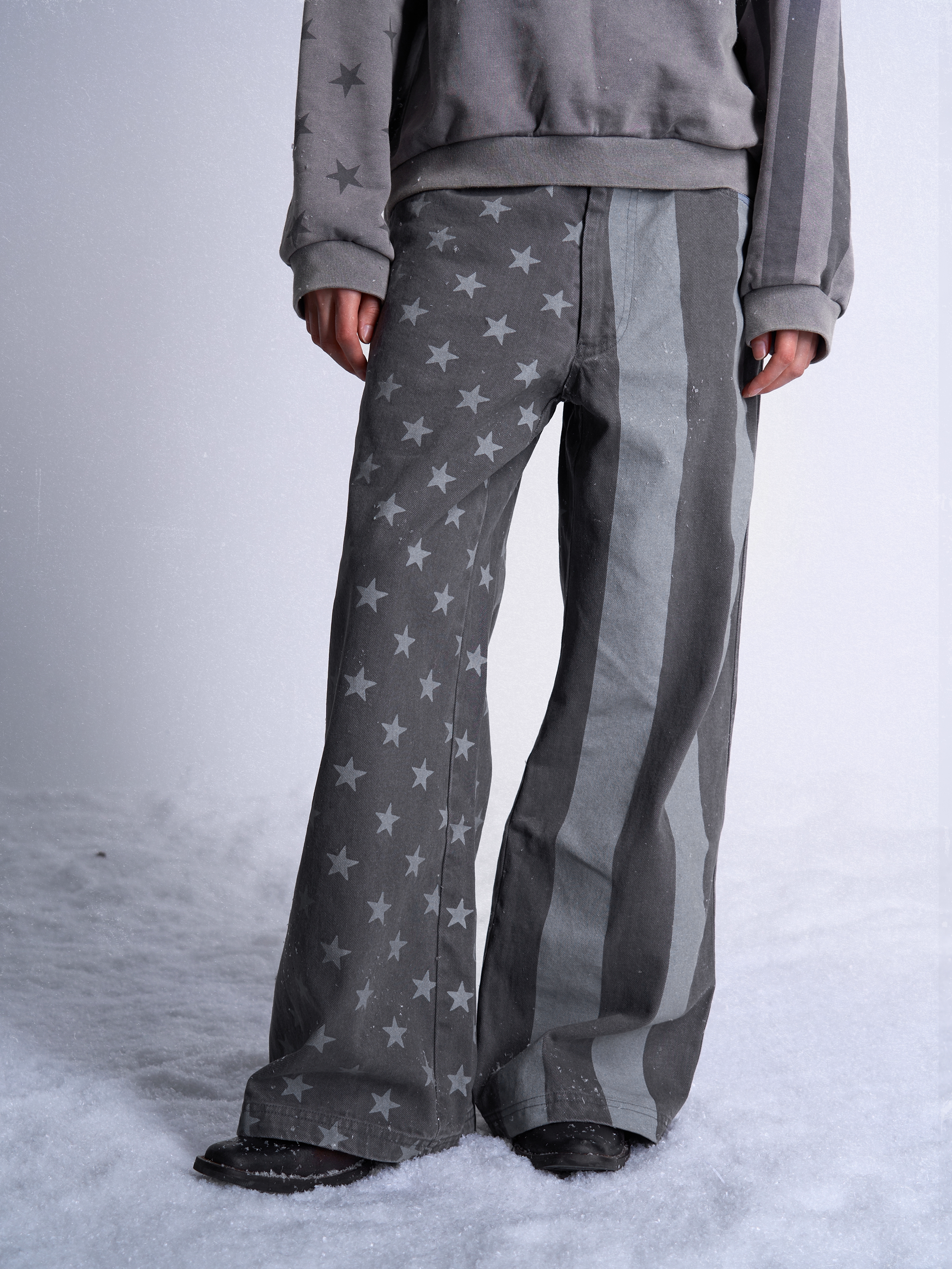Dark Gray Stars & Stripes Wide‑Leg Jeans