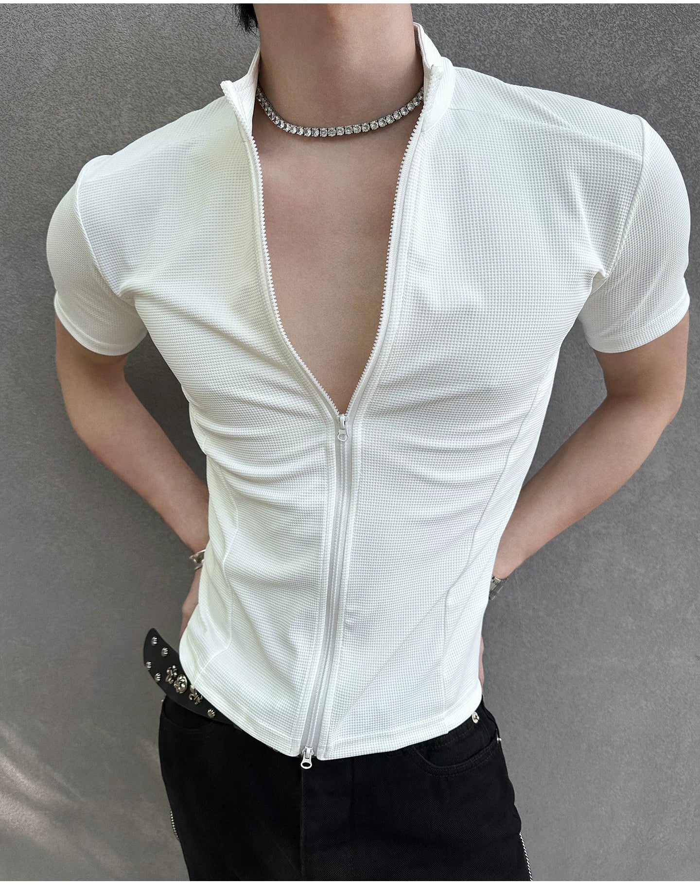 Frostgrid Sculpt Zip Mock Tee