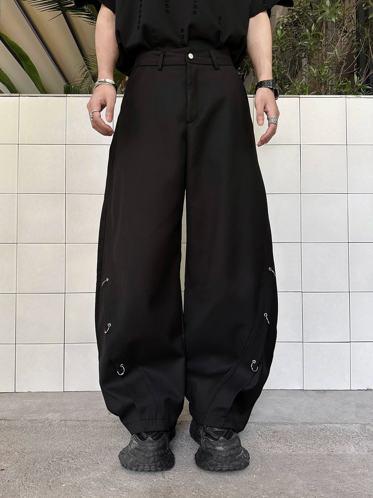 Obsidian Halo Hook-Tether Balloon Trousers