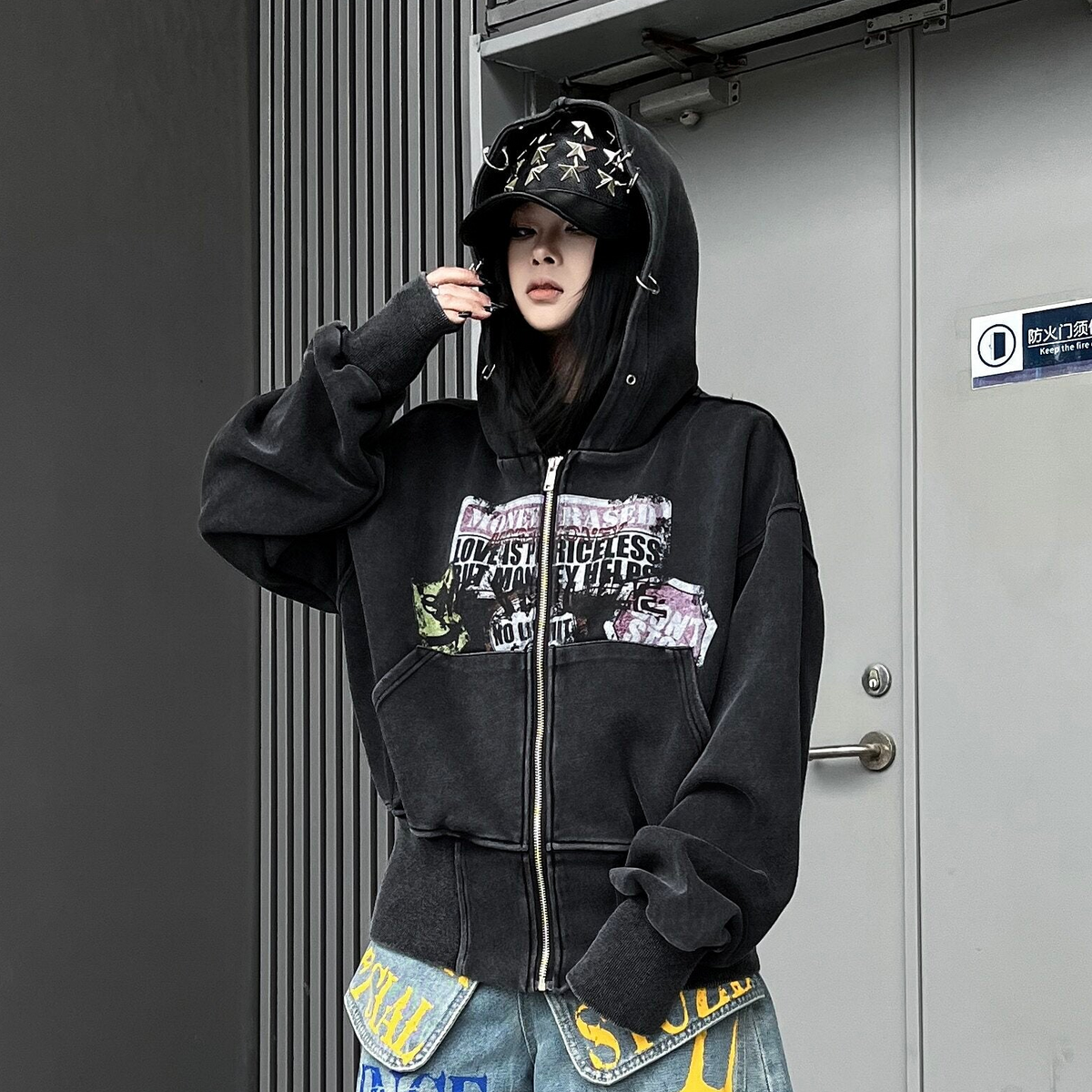 Men's Washed Cropped Zip-Up Hoodie | Chiclara Men's Washed Cropped Zip-Up Hoodie | Chiclara