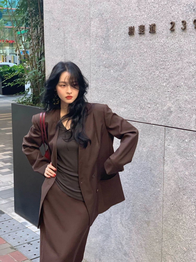 Loose-Fit Two-Button Blazer