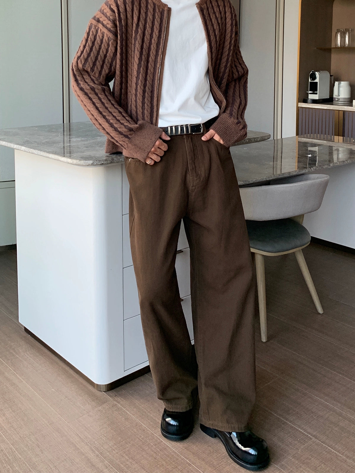 Wide-Leg Brown Jeans