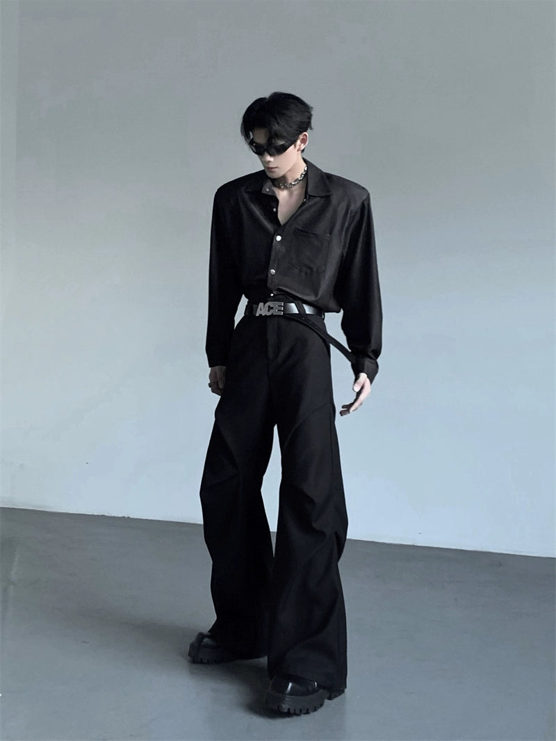 Structured Black Button-Up Shirt with Wide Shoulders