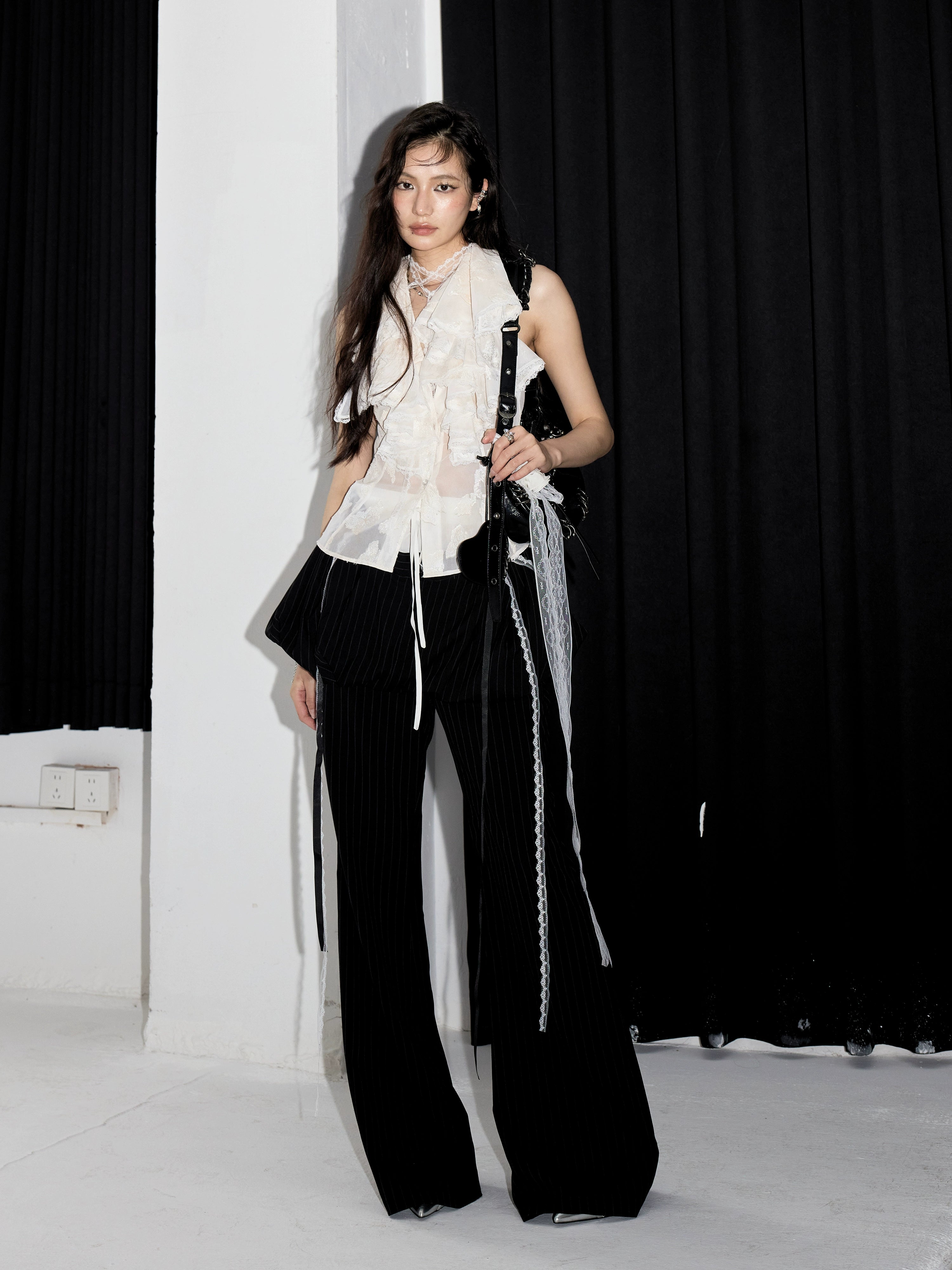 White Ruffle V-neck Sleeveless Blouse Top