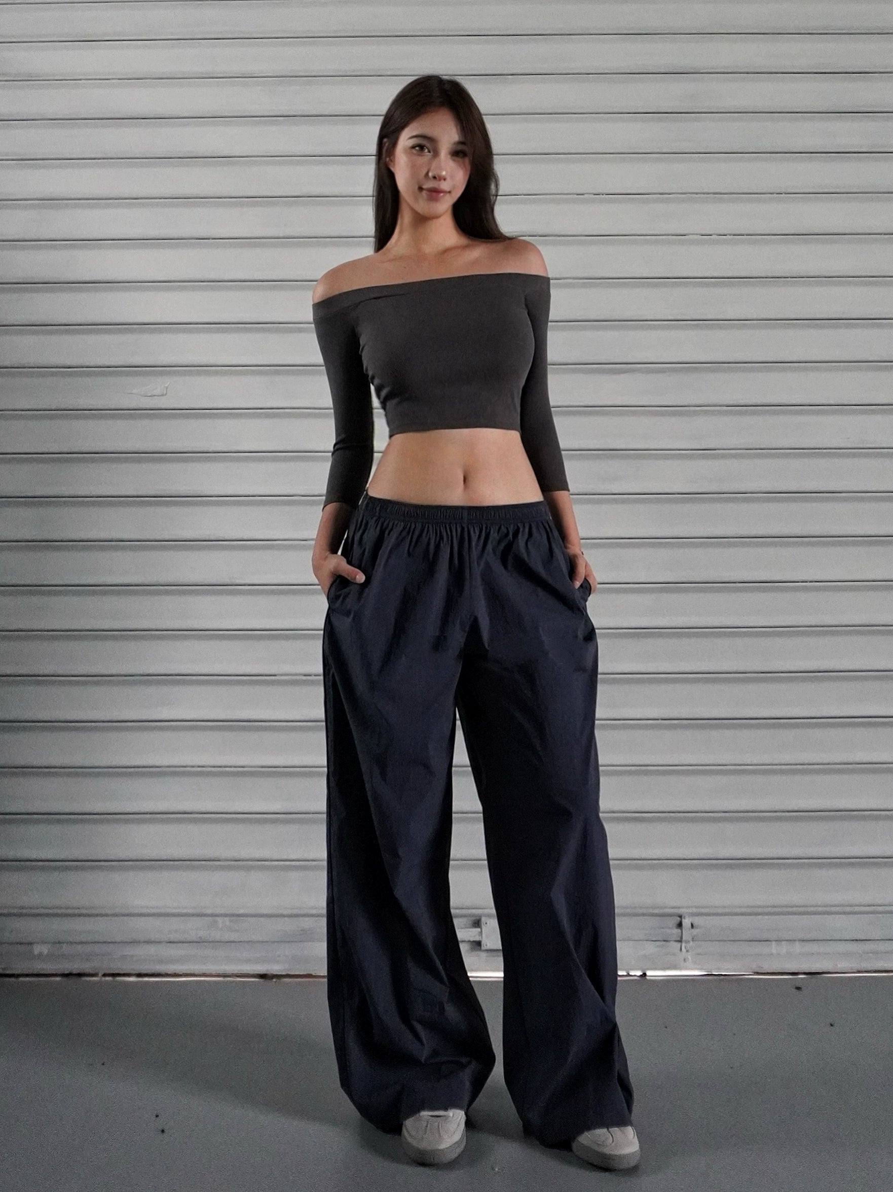 Low-Rise Wide-Leg Athletic Cargo Pants