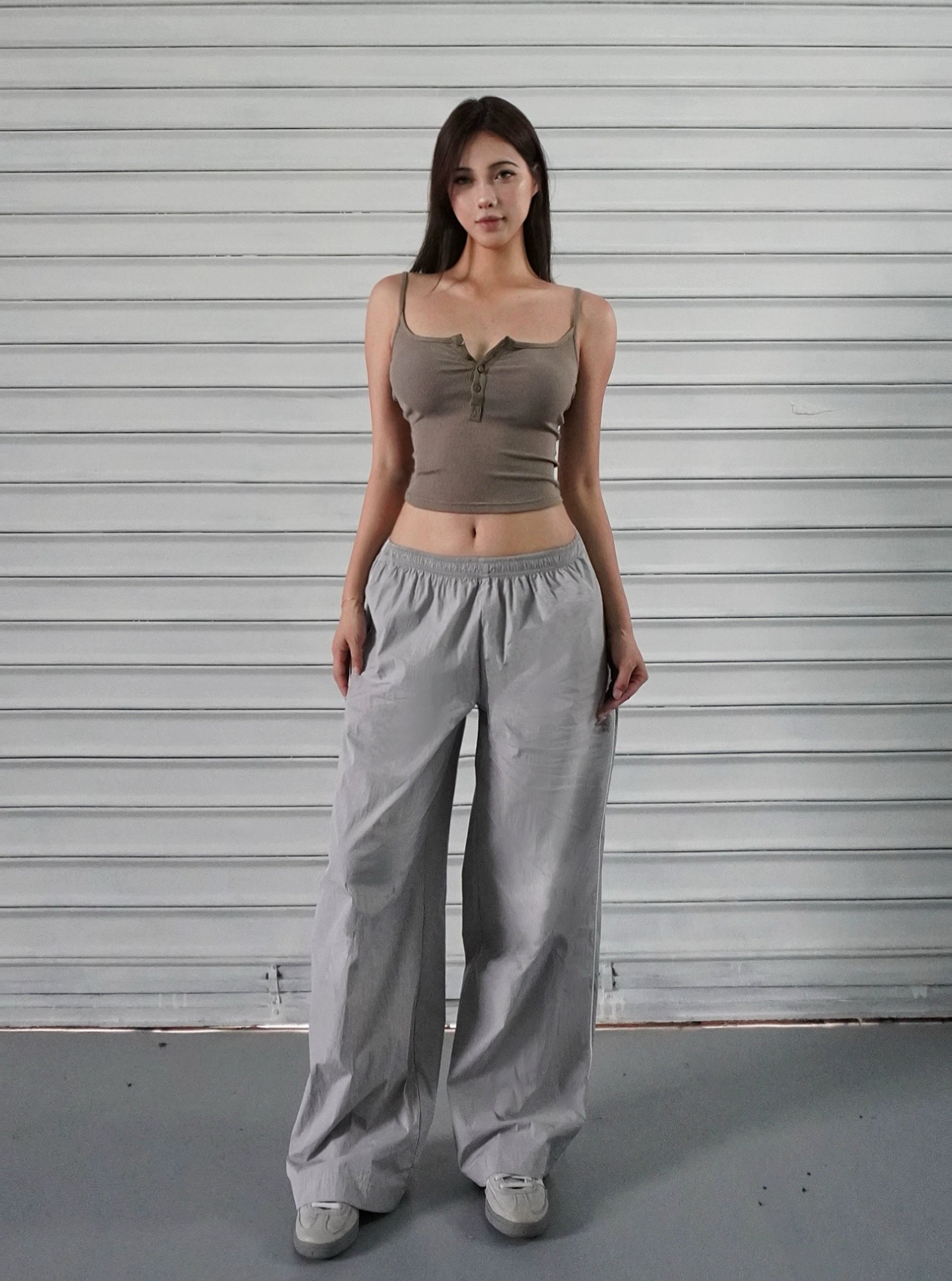 Low-Rise Wide-Leg Athletic Cargo Pants