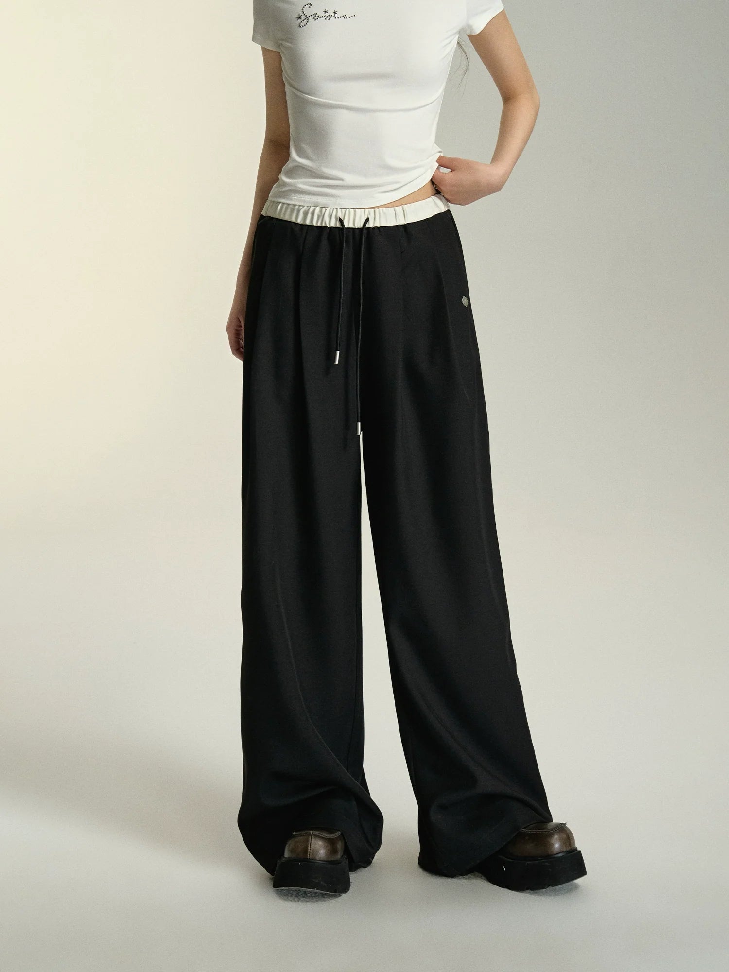 Relaxed Fit Drawstring Waist Wide Leg Pants - chiclara