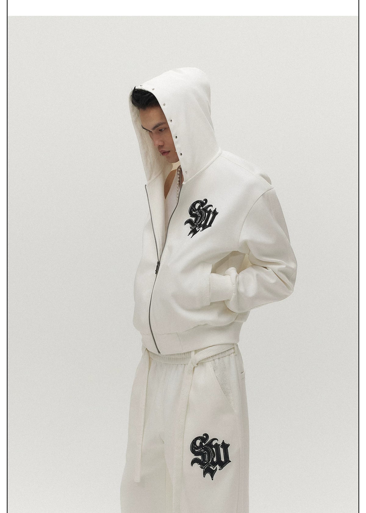 Wild Bounty 05 Graphic Zip Hoodie