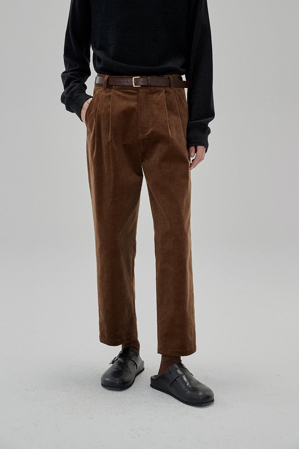 Wide Waist Tab Double-Pleated Relaxed Cropped Pants