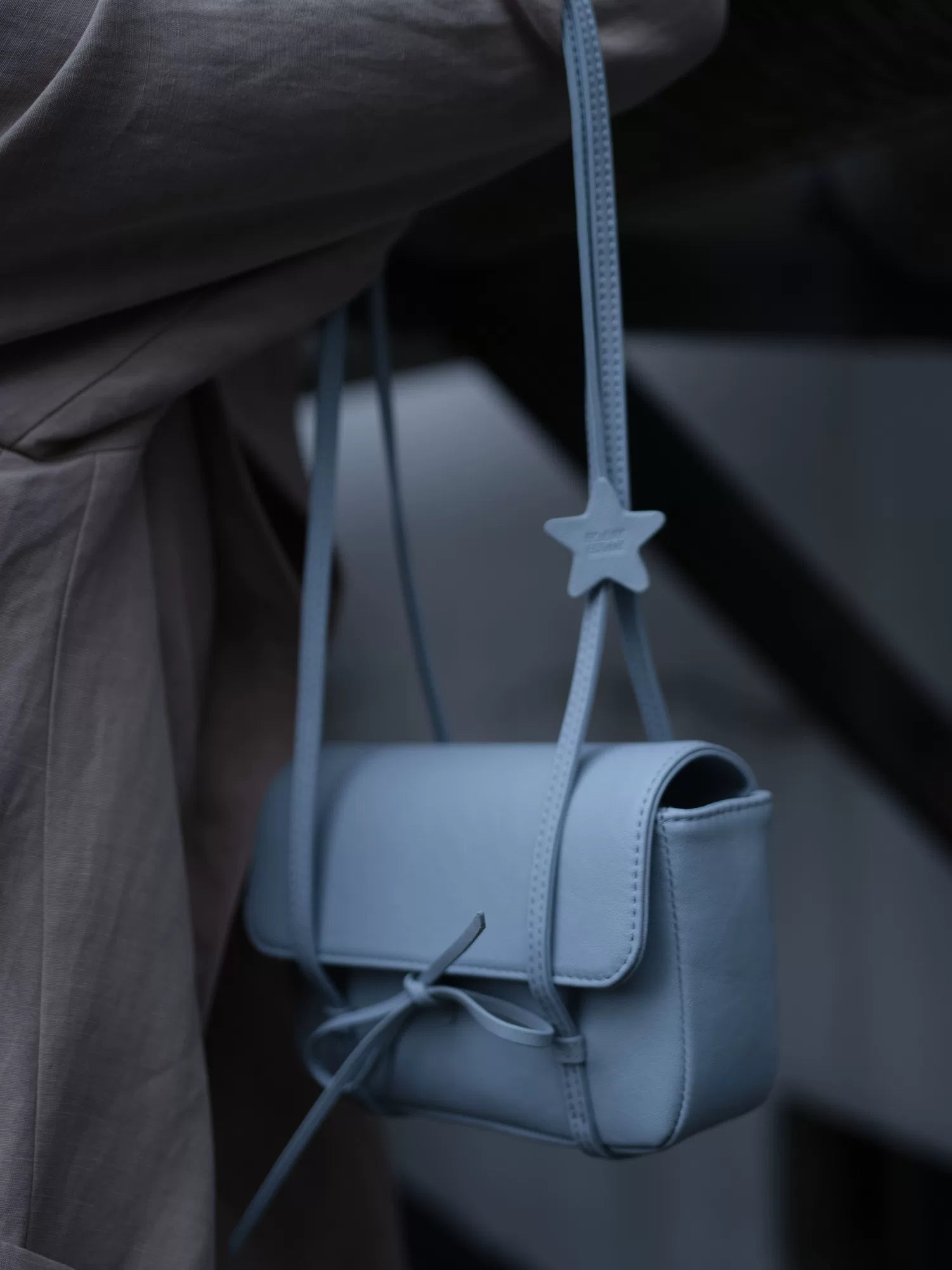 Bow-Tie Pillow Shoulder Bag - view 4