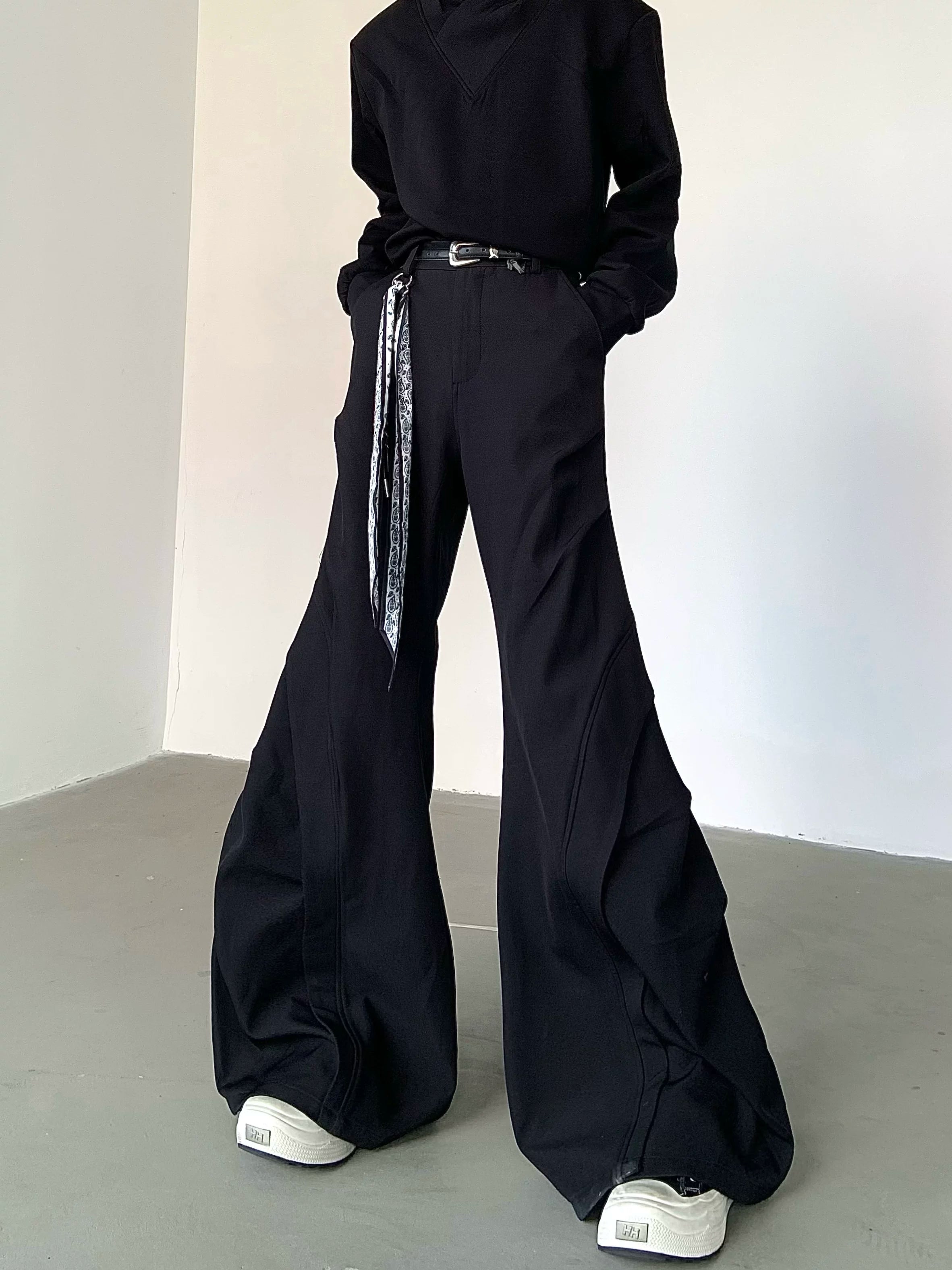 Sculpted Eclipse Flare Trousers