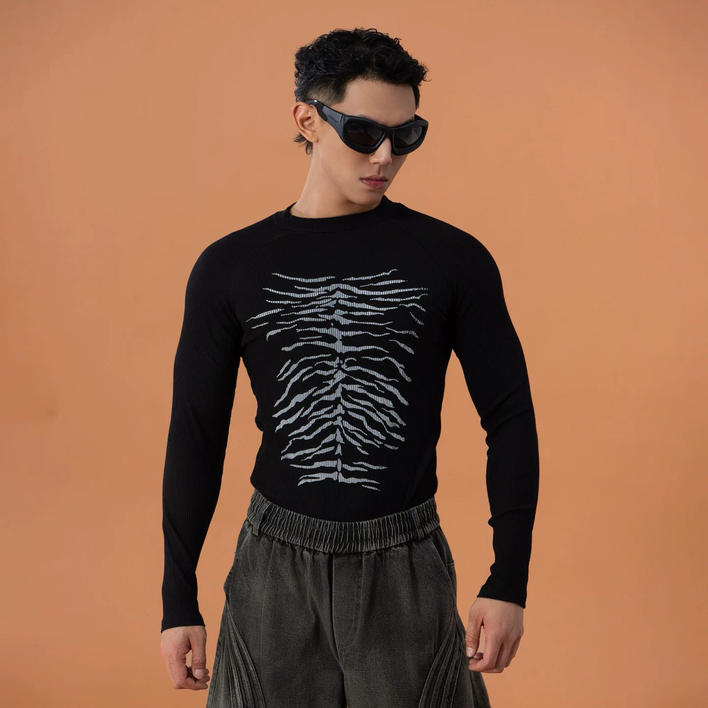 Echo Spine Ribbed Graphic Knit Top
