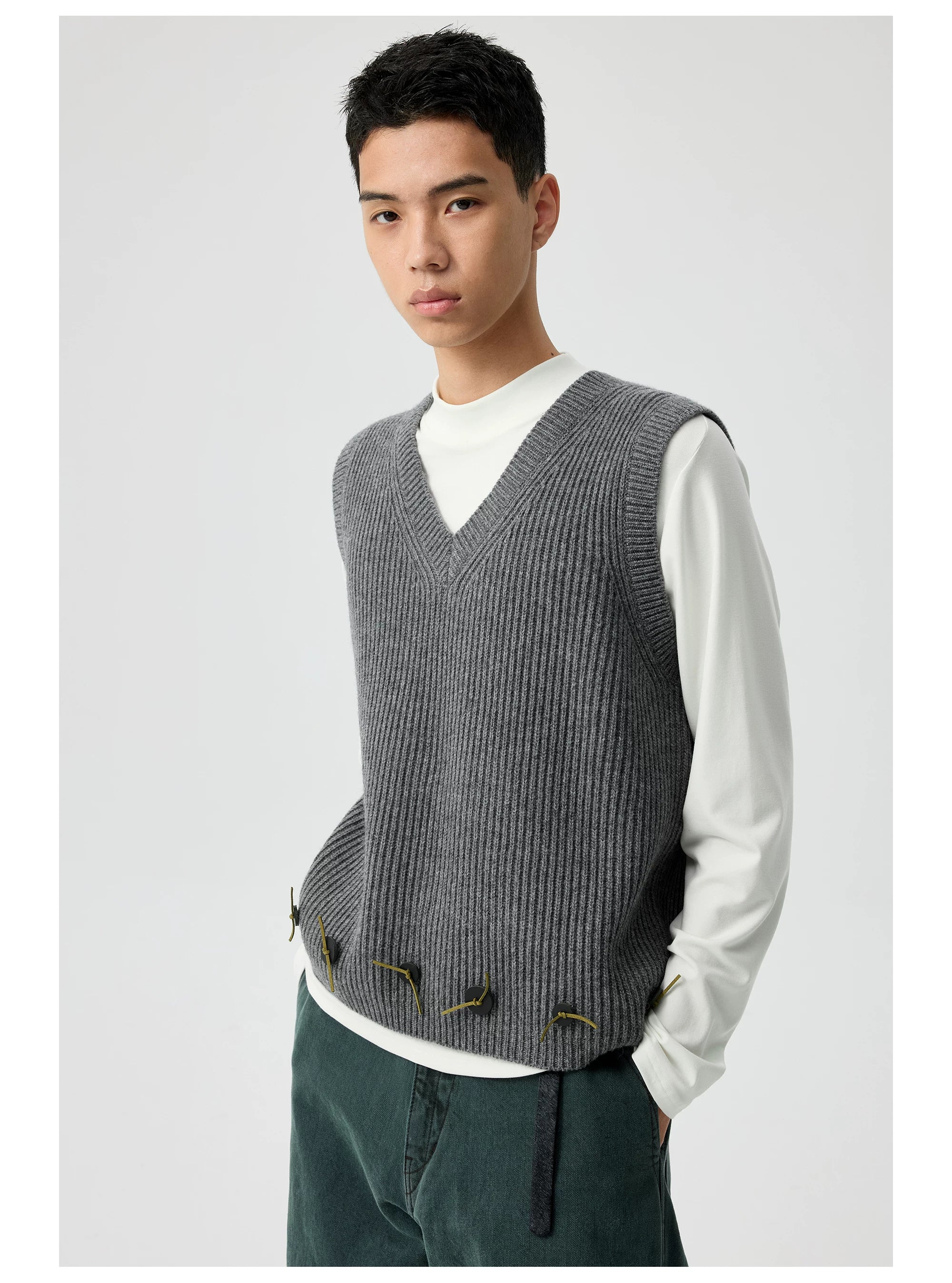 Embroidered Ribbed Button Knit Vest