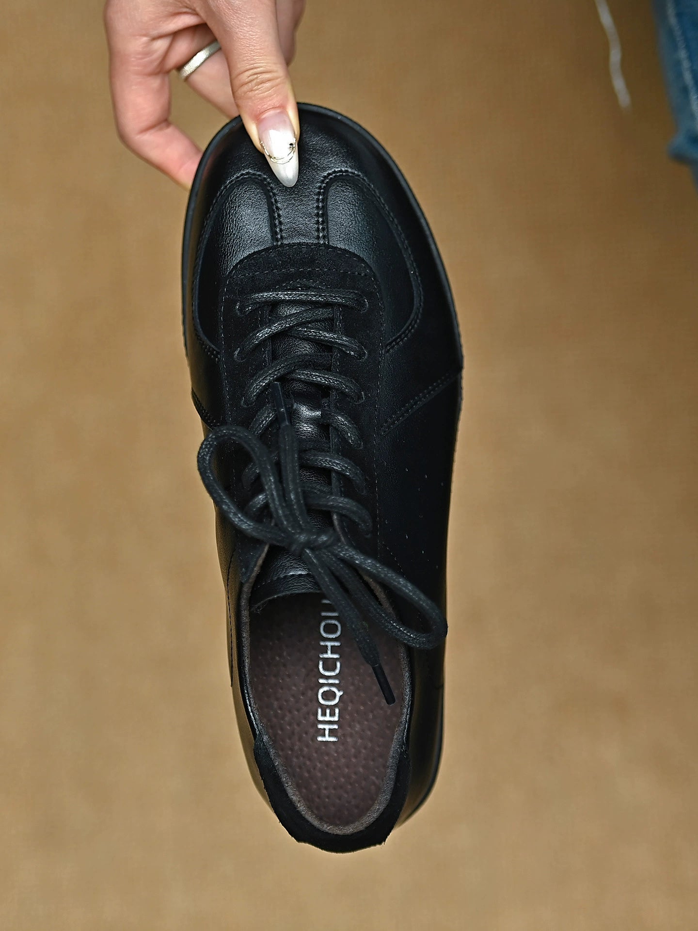 Midnight Urban Classic Sneakers