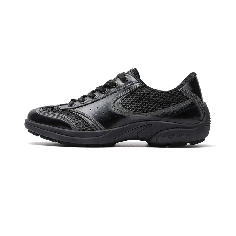 CurveLine Classic Court Sneakers
