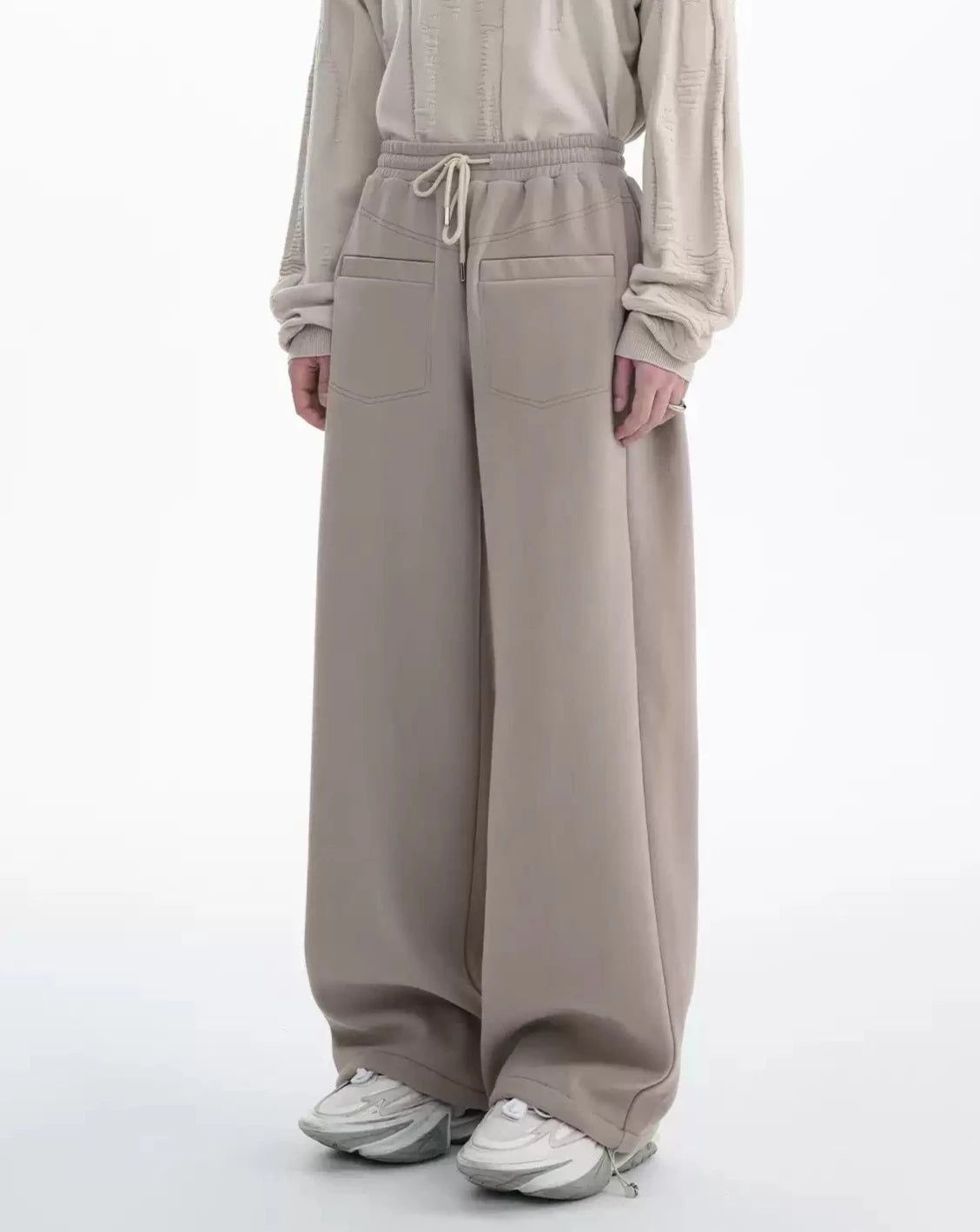 Sweatpants with Dual Front Pockets - chiclara