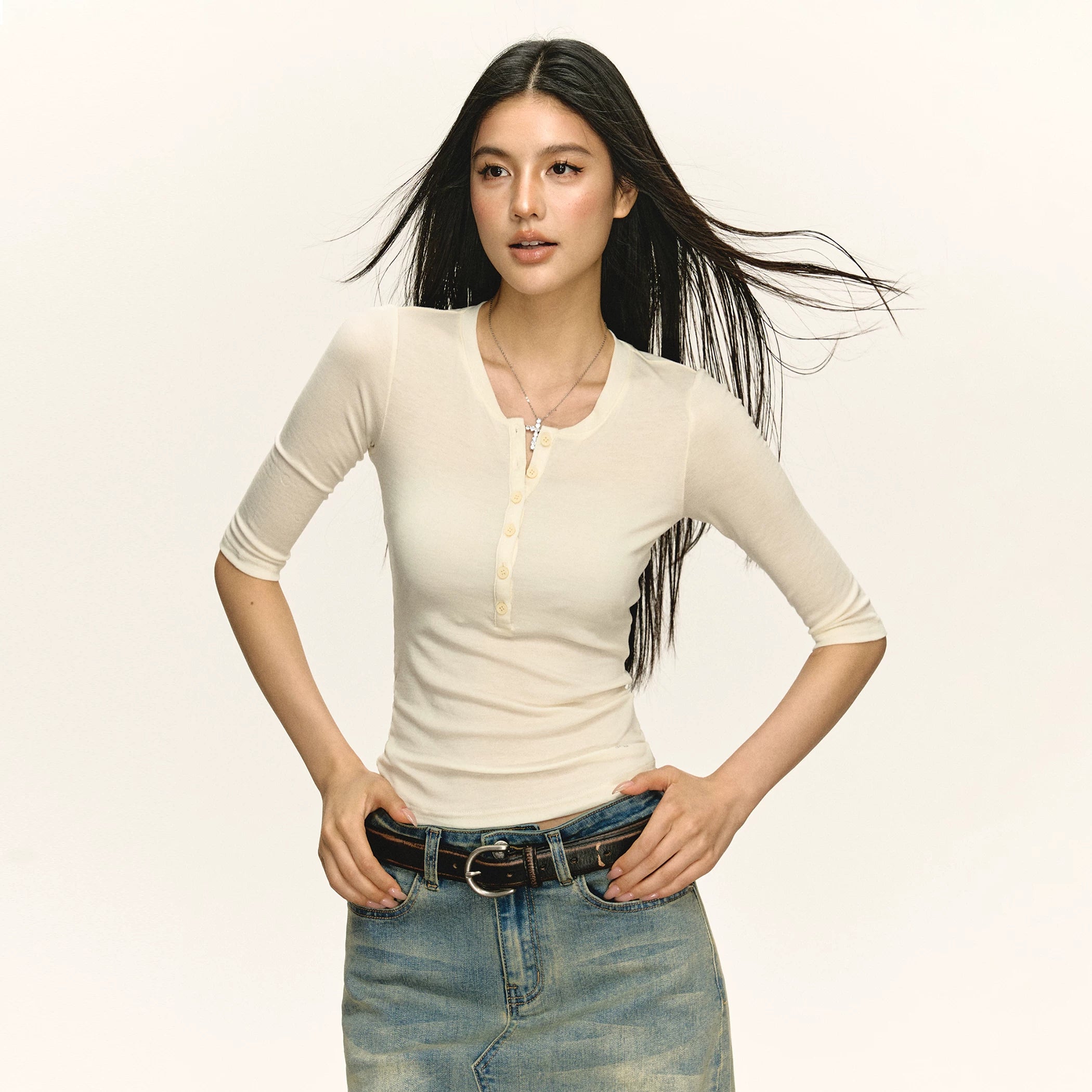 Button Placket Fitted Half Sleeve Top
