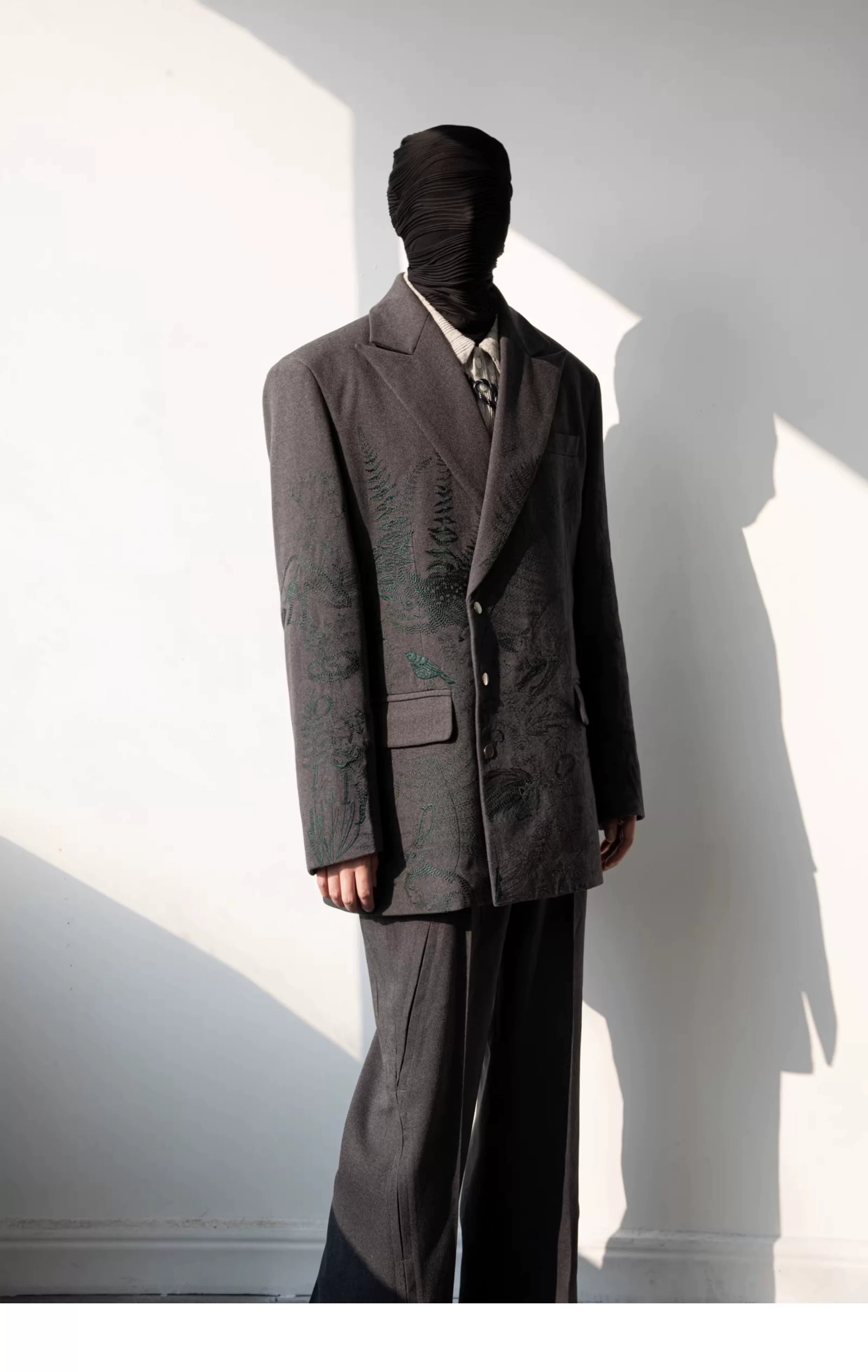 Verdant Etch Botanical Blazer