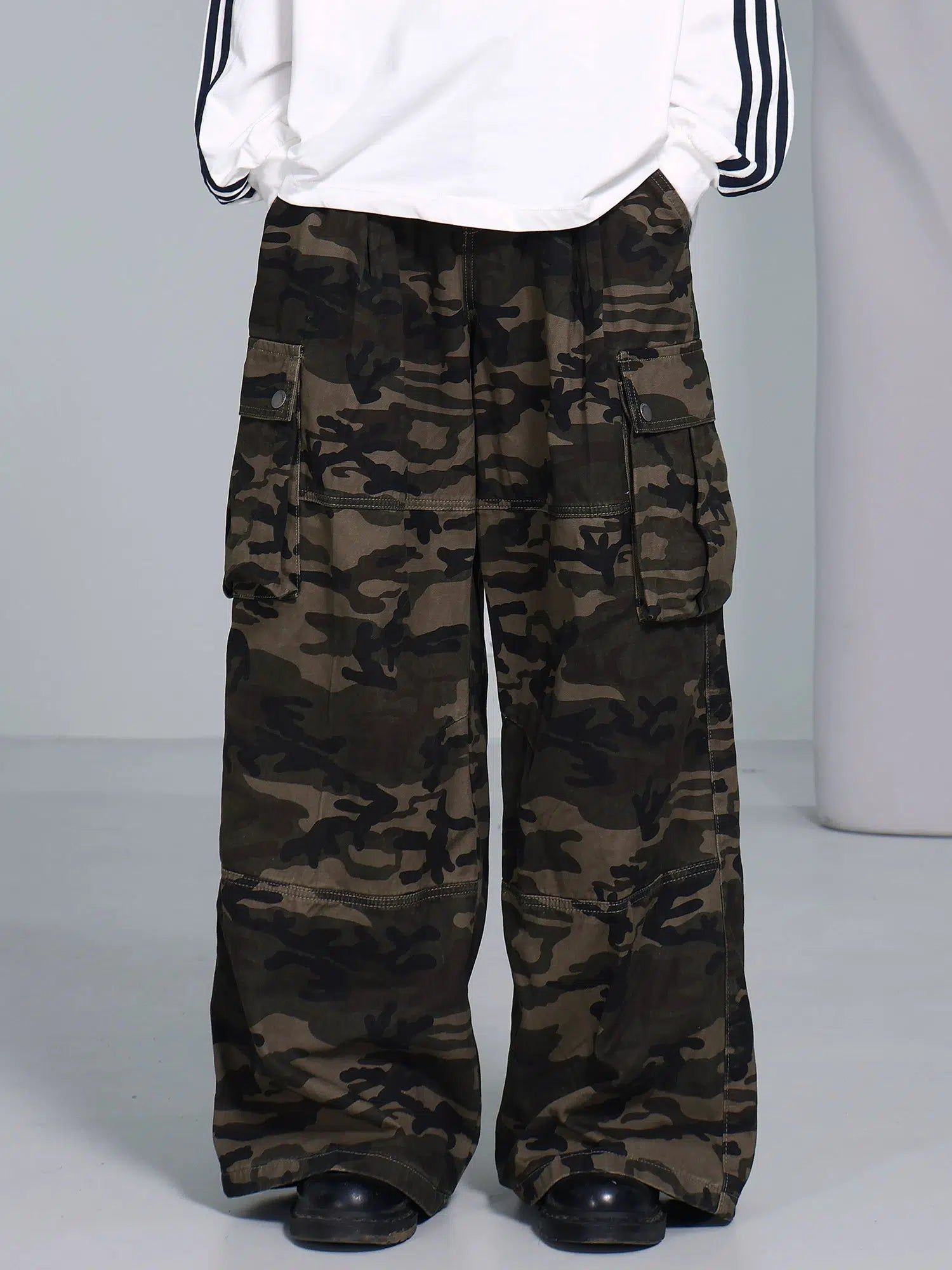 Camouflage Print Wide Leg Cargo Pants - chiclara