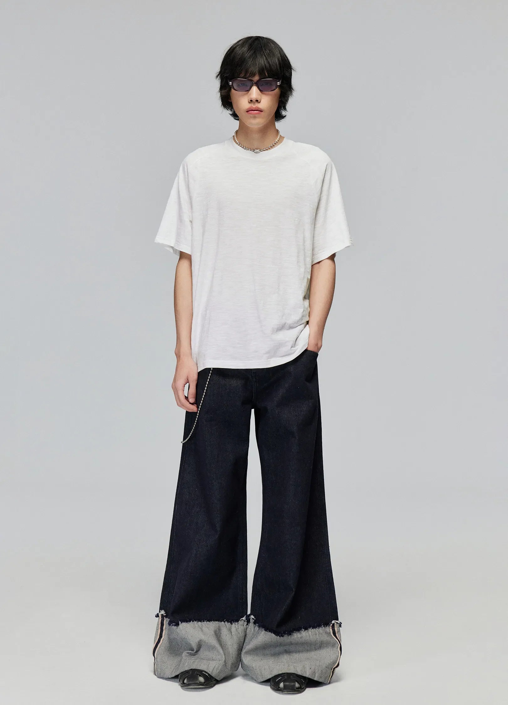 Wide Leg Raw Edge Cuff Denim Jeans