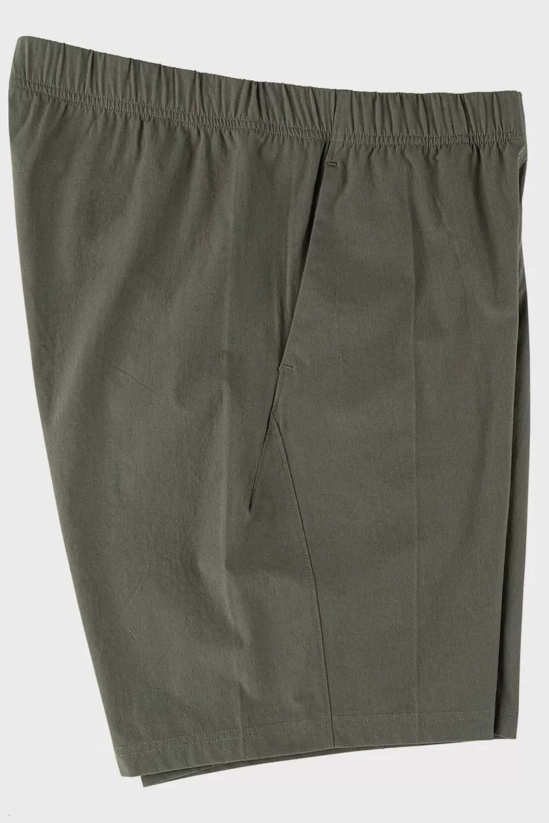 Quick-Dry Tech Shorts in Lightweight Material - chiclara