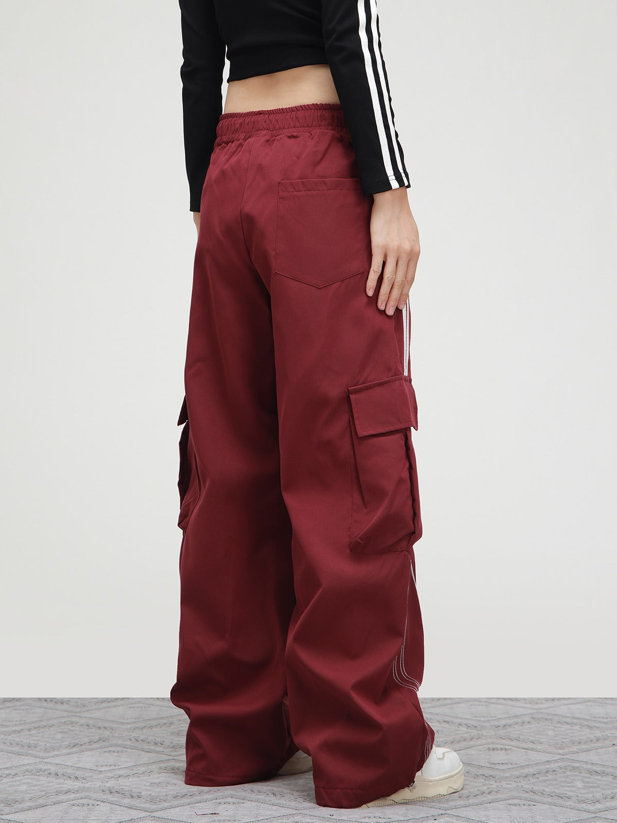 Retro American-Inspired Relaxed Sweatpants - chiclara