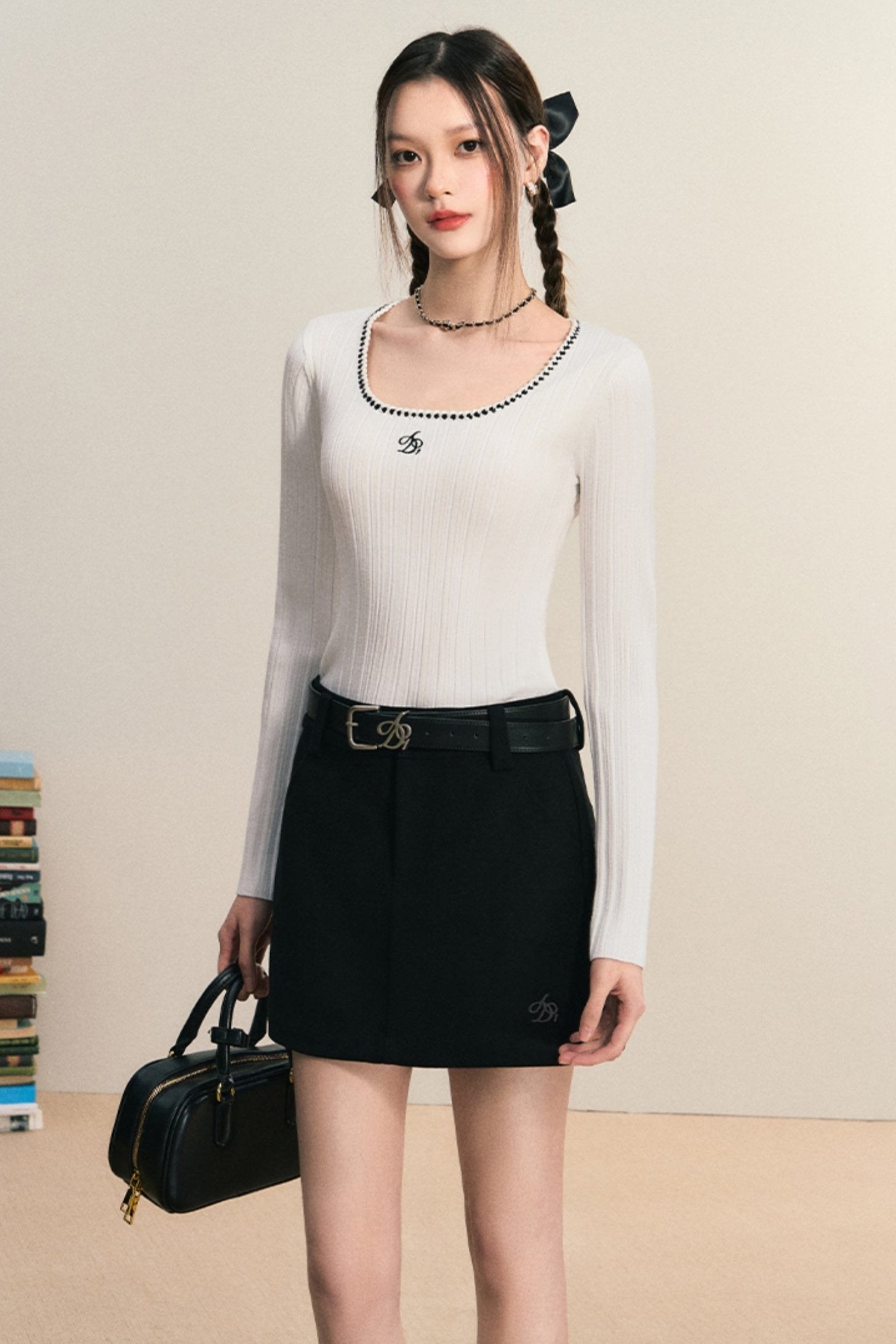 Ribbed Scoop Neck Top: Slim-Fit Long Sleeve Knit with Contrast Trim and Logo Detail