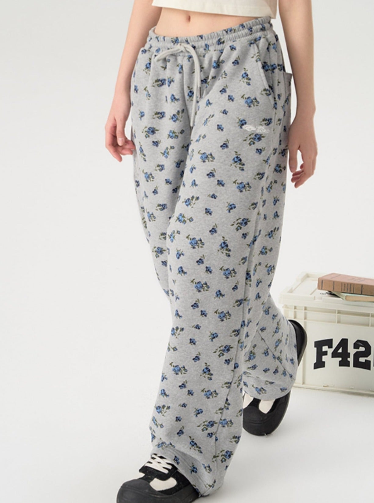 Loose Fit Floral Streetwear Pants - chiclara