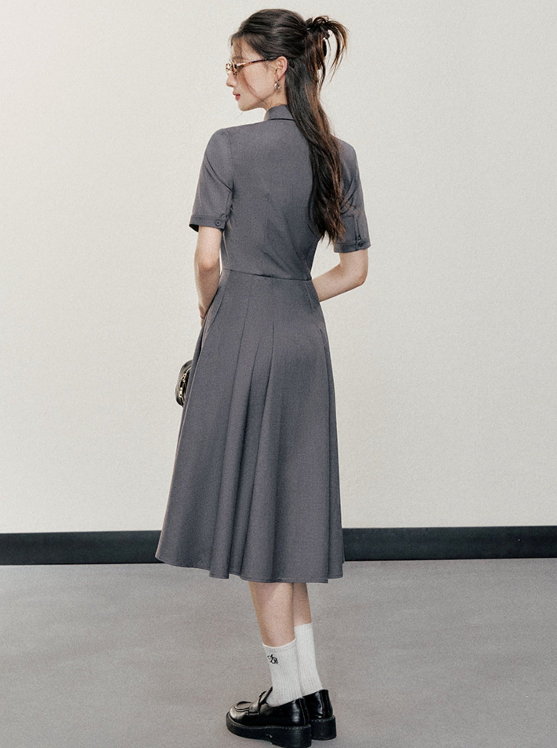 Elegant Charcoal Gray Shirt Dress: A-Line Button-Down with Short Sleeves and Collared Neckline